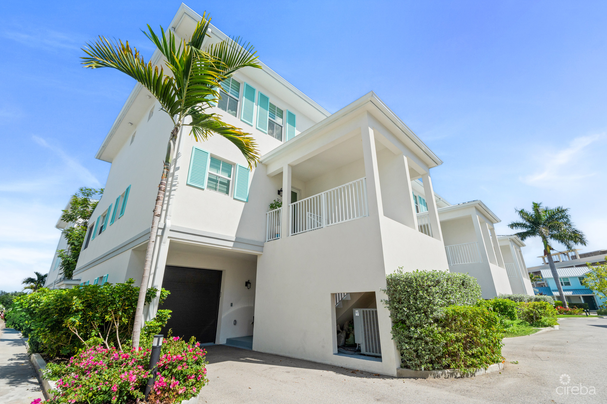 PERIWINKLE 2 BED + STUDIO TOWN HOME