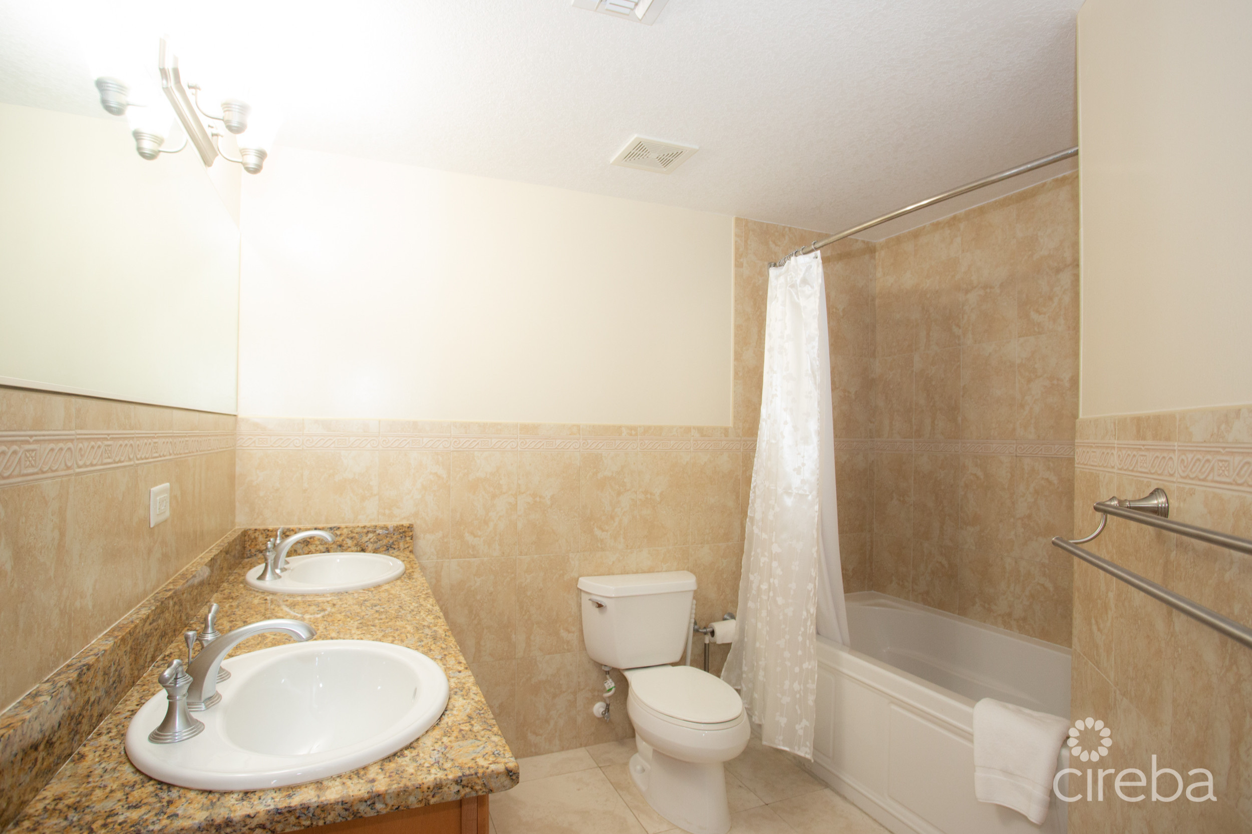 ST. TROPEZ #9 – 3BED + DEN