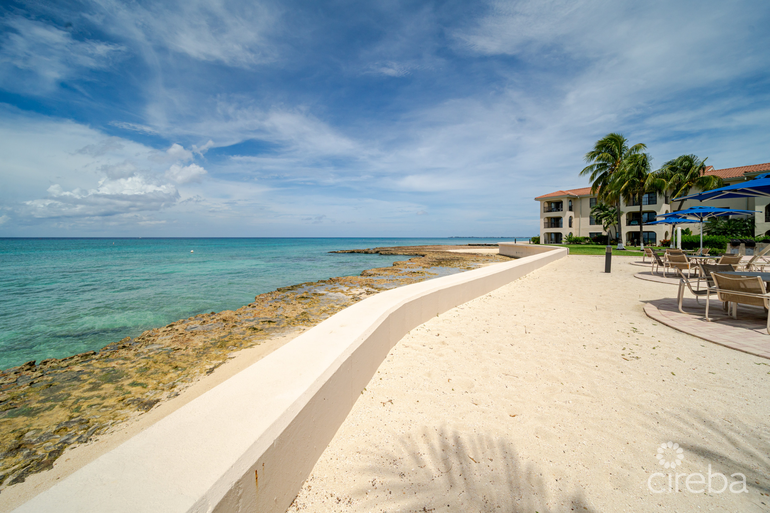 GEORGE TOWN VILLAS CONDO, SEVEN MILE BEACH