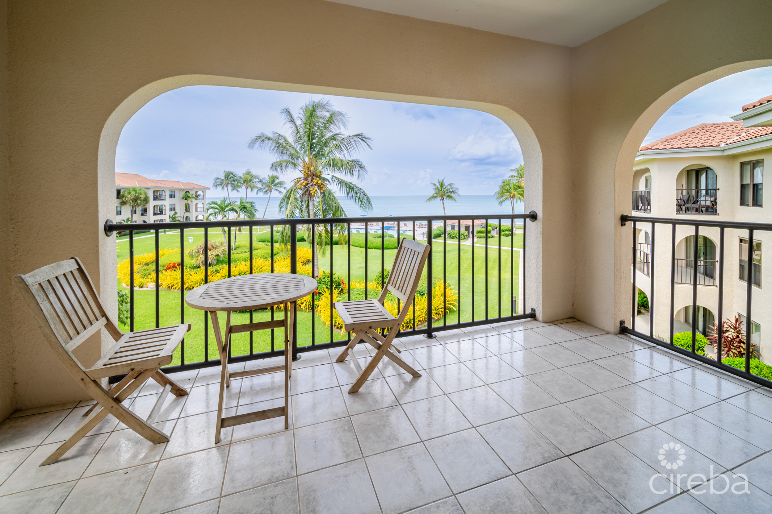 GEORGE TOWN VILLAS CONDO, SEVEN MILE BEACH