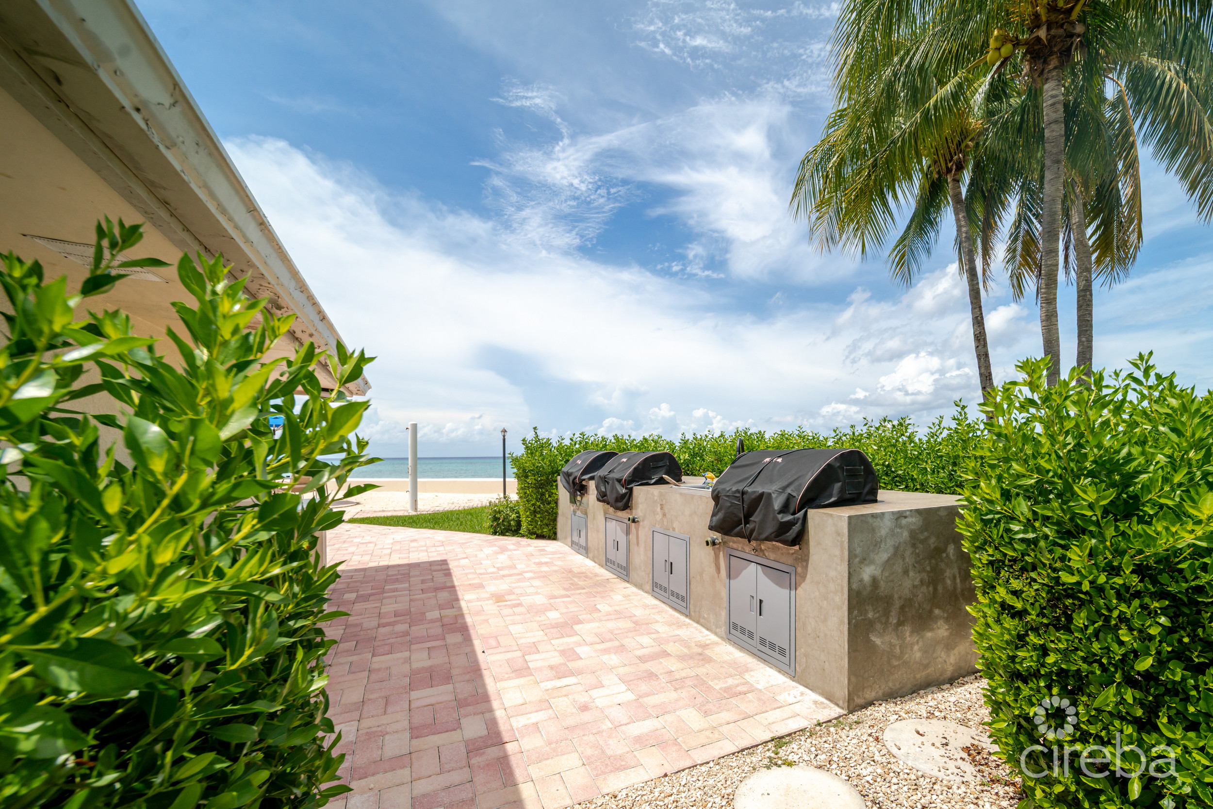 GEORGE TOWN VILLAS CONDO, SEVEN MILE BEACH