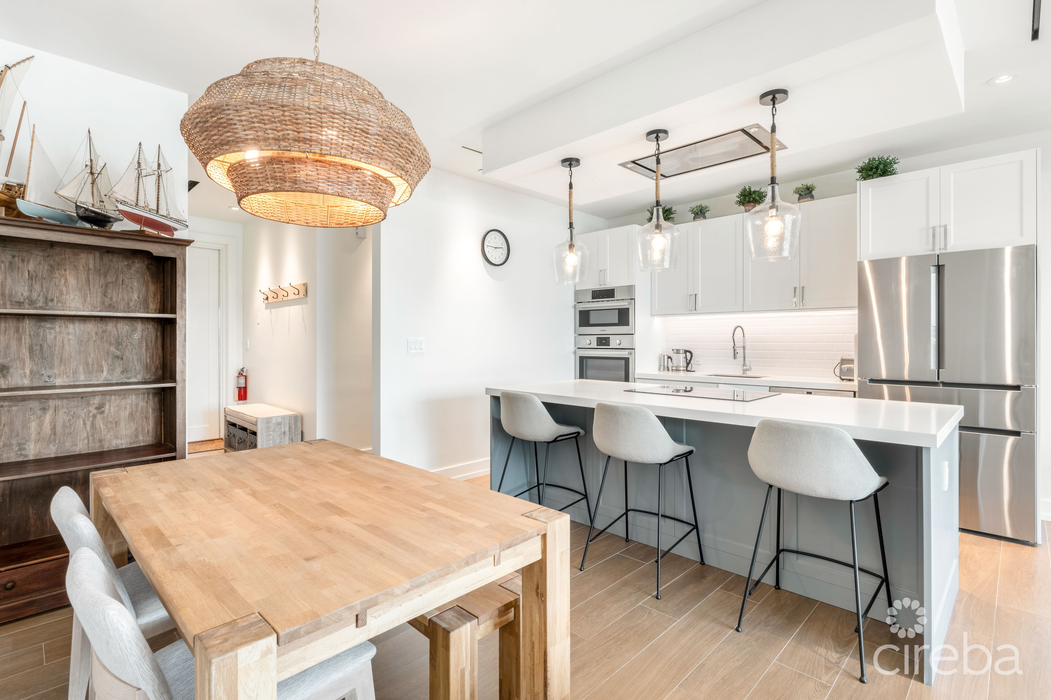 OLEA CONDO #321 – CAMANA BAY