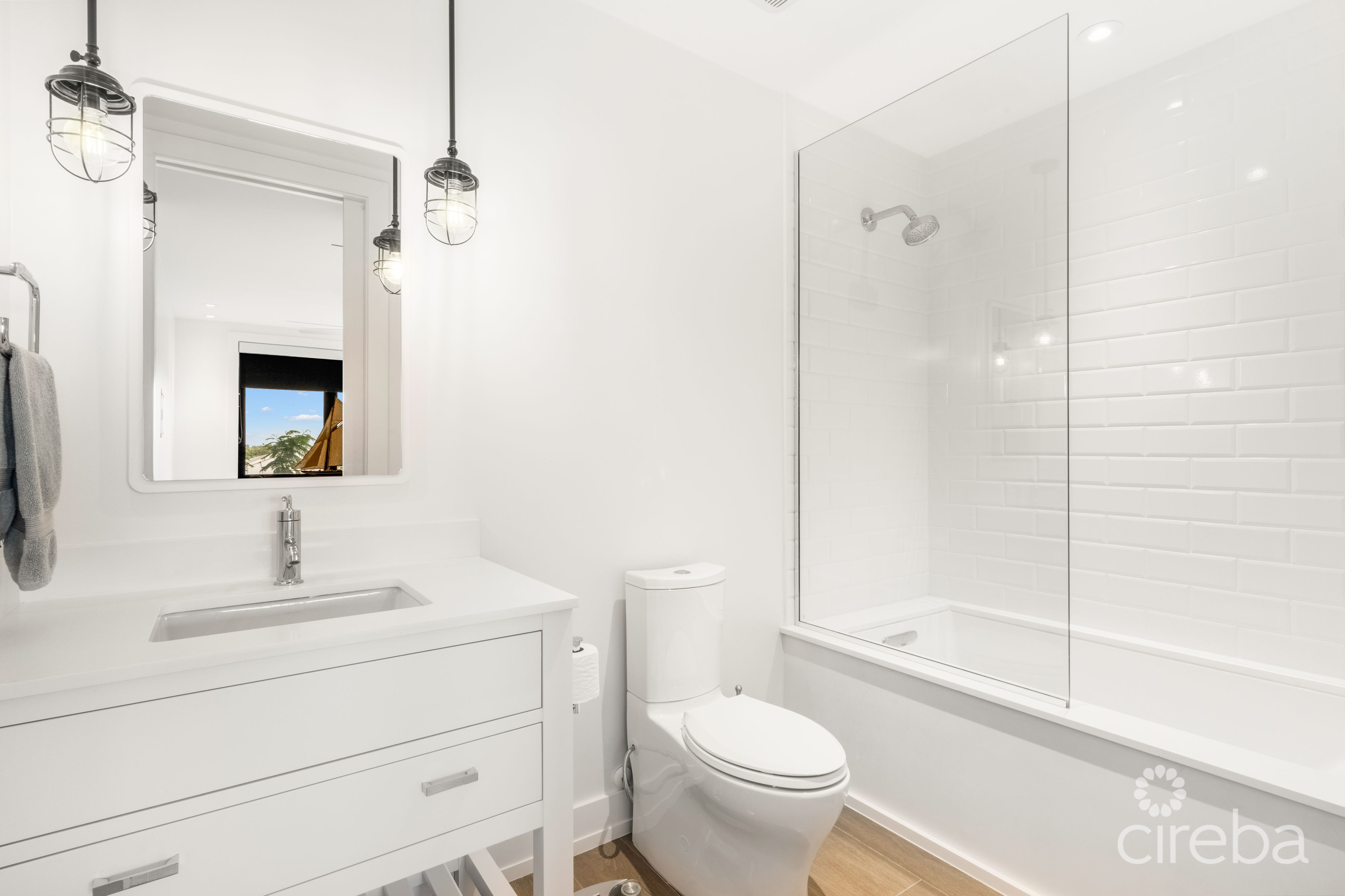 OLEA CONDO #321 – CAMANA BAY