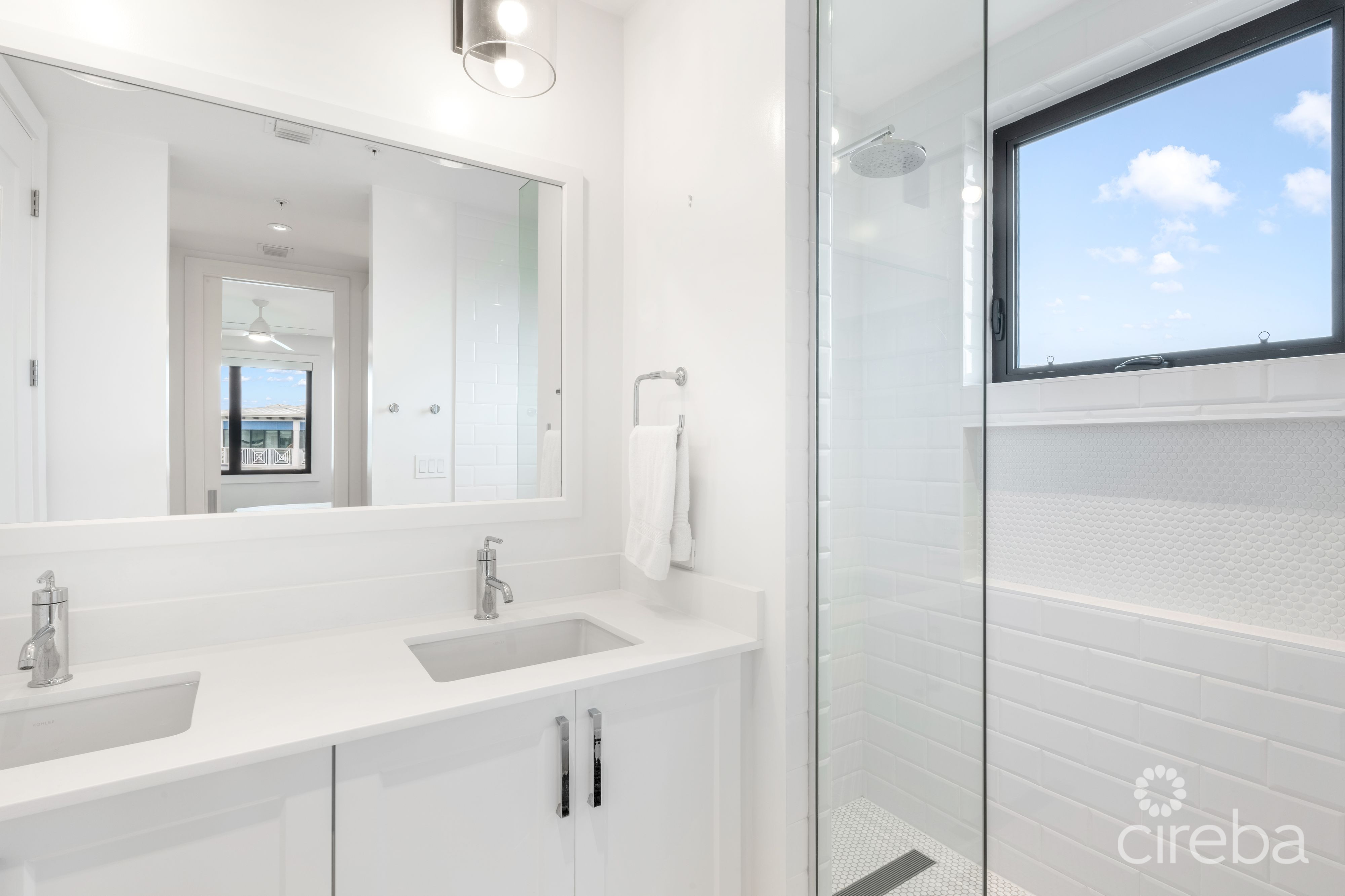 OLEA CONDO #321 – CAMANA BAY