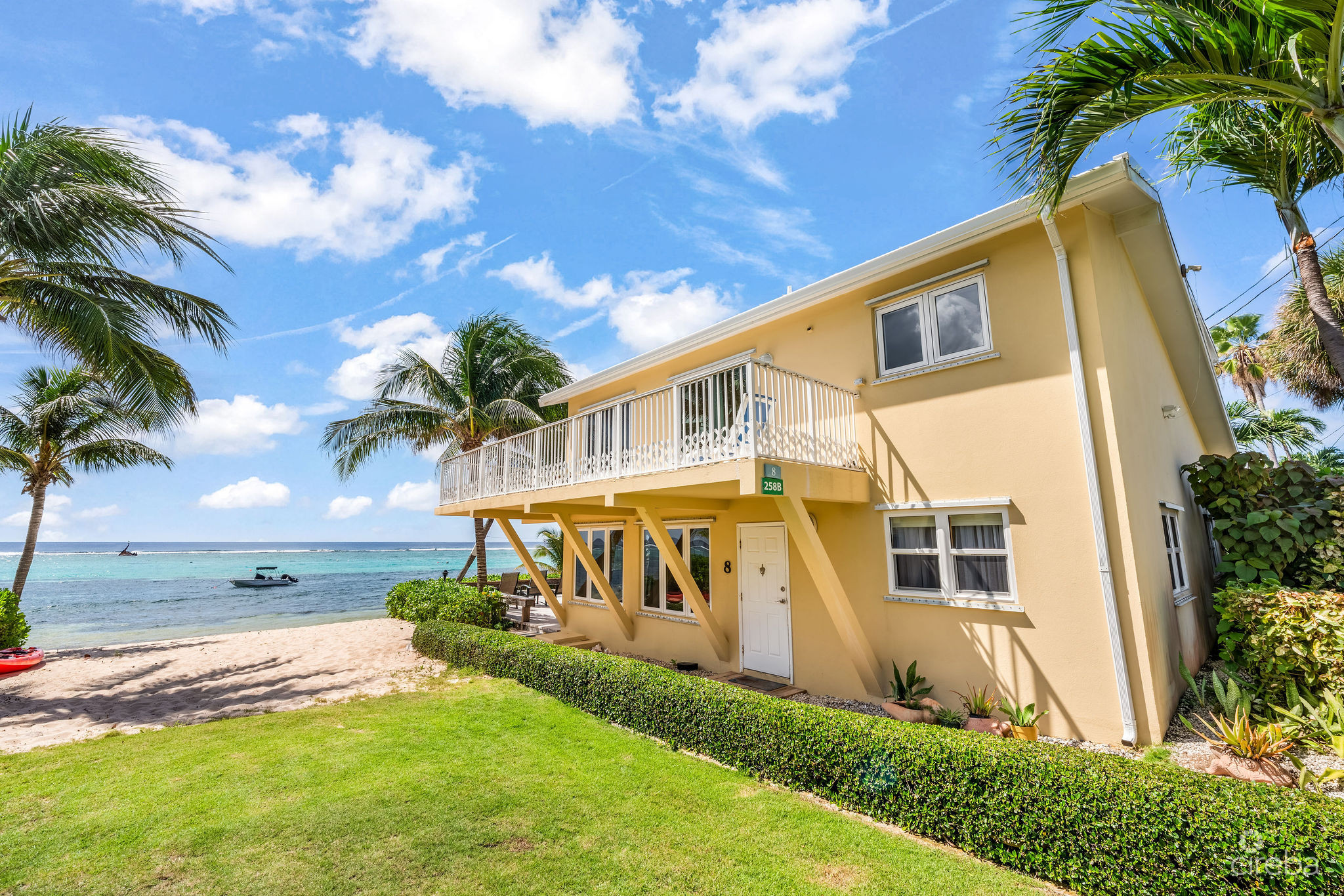 CARIBBEAN PARADISE 8, BEACHFRONT VILLA