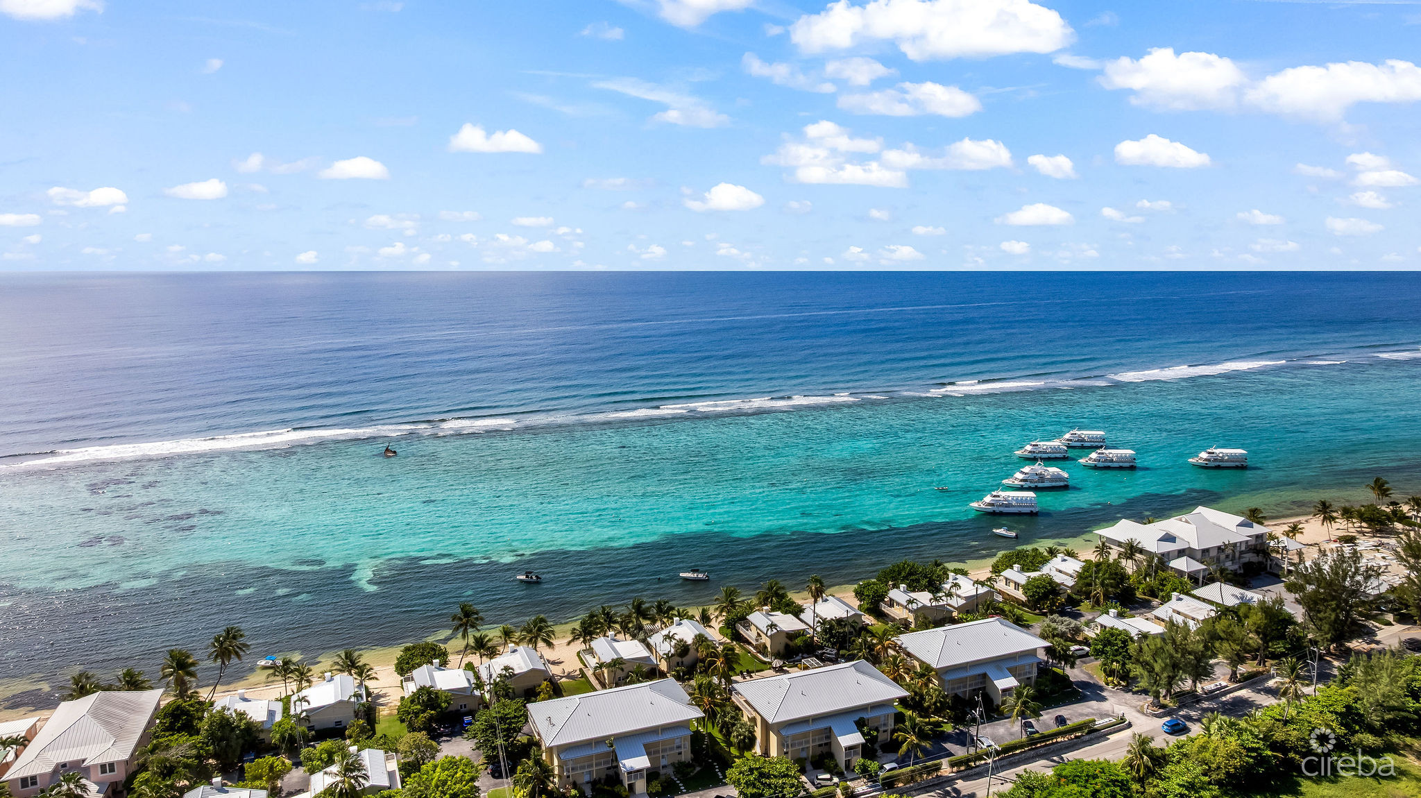 CARIBBEAN PARADISE 8, BEACHFRONT VILLA
