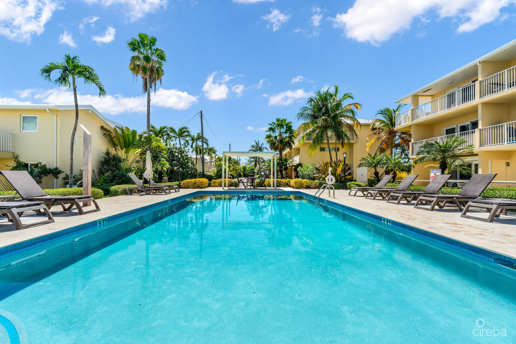 CARIBBEAN PARADISE 8, BEACHFRONT VILLA