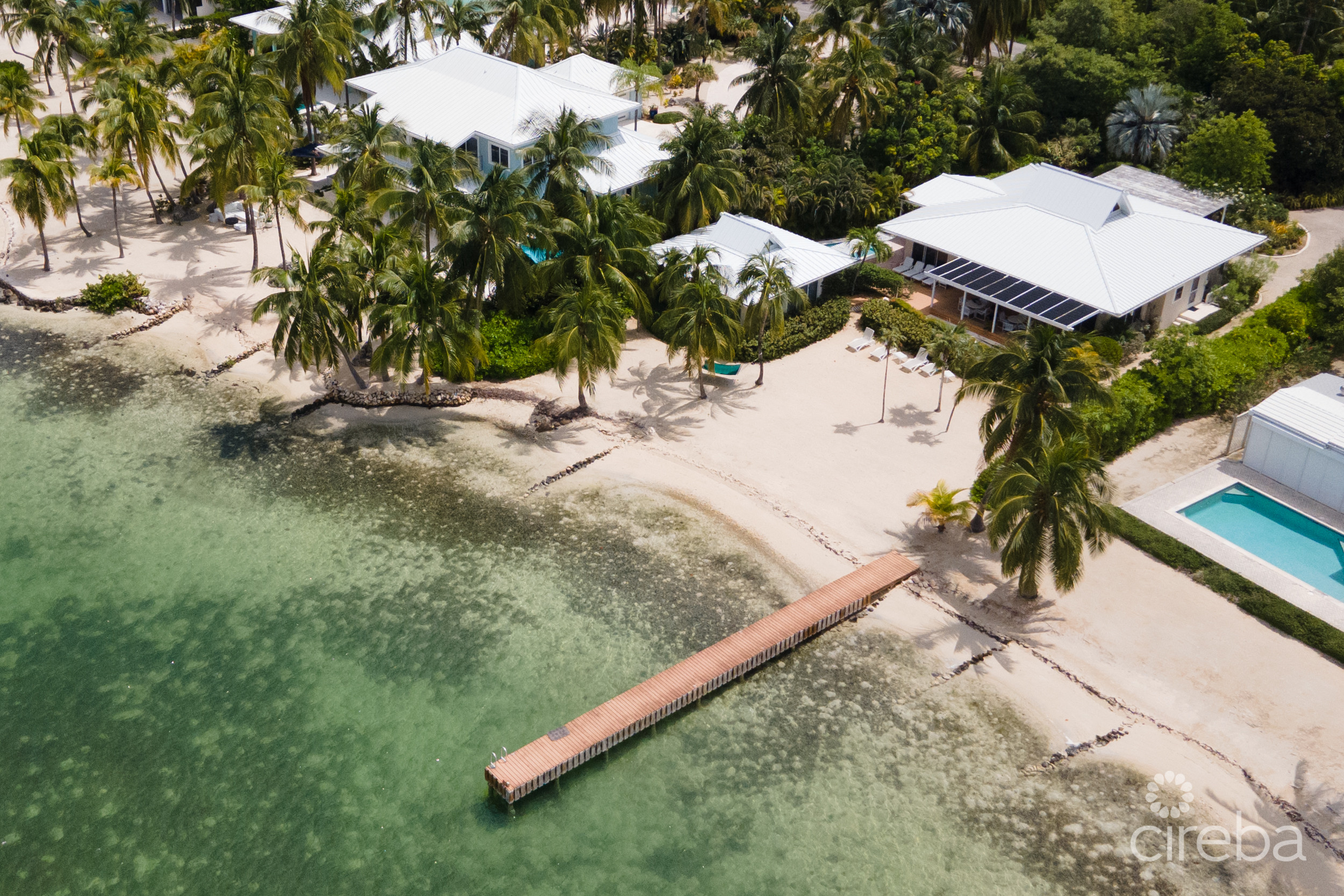 GO BRAGH – KAIBO BEACHFRONT HOME WITH DOCK AND POOL