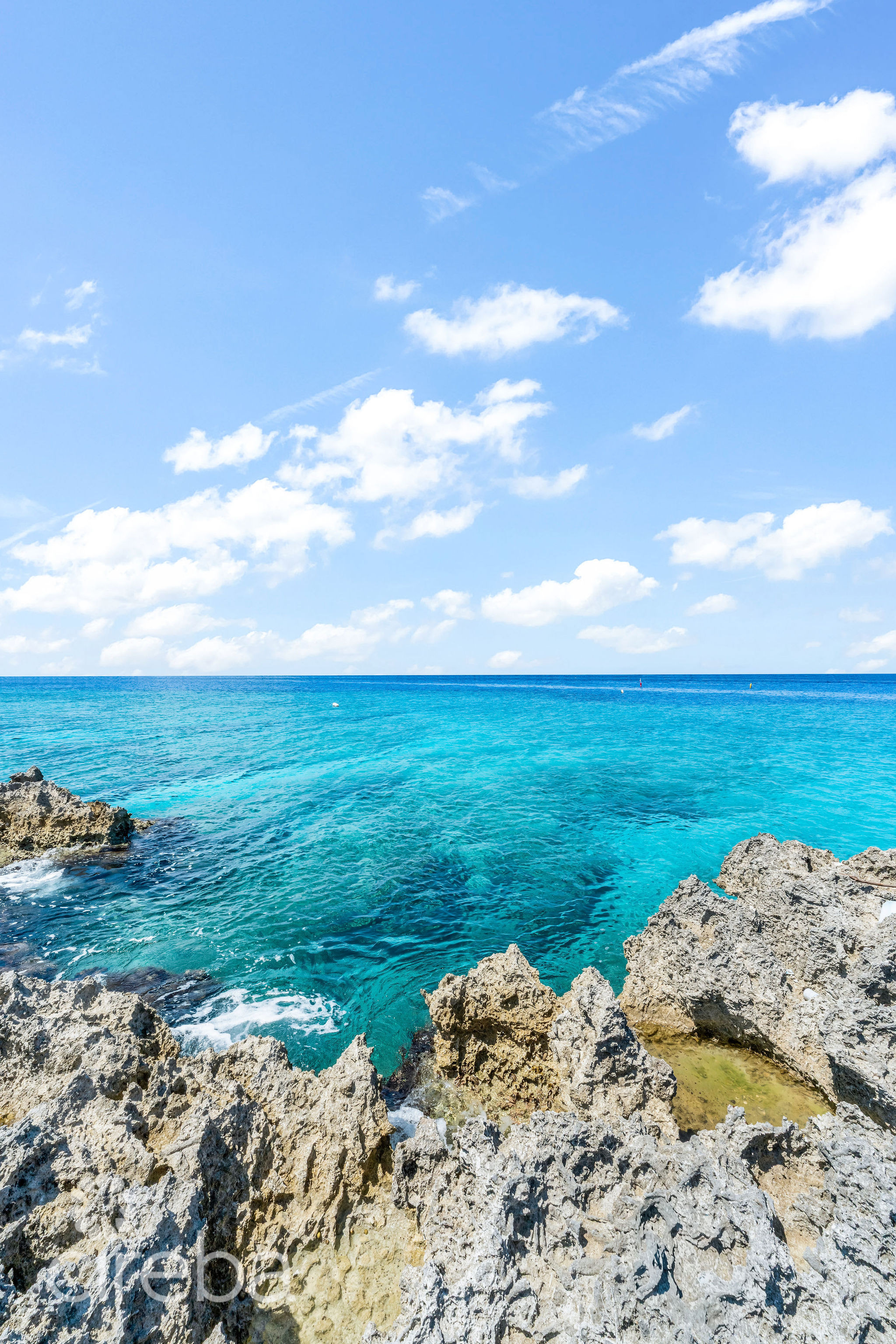 PRIME OCEANFRONT LAND – WEST BAY 0.83 ACRES