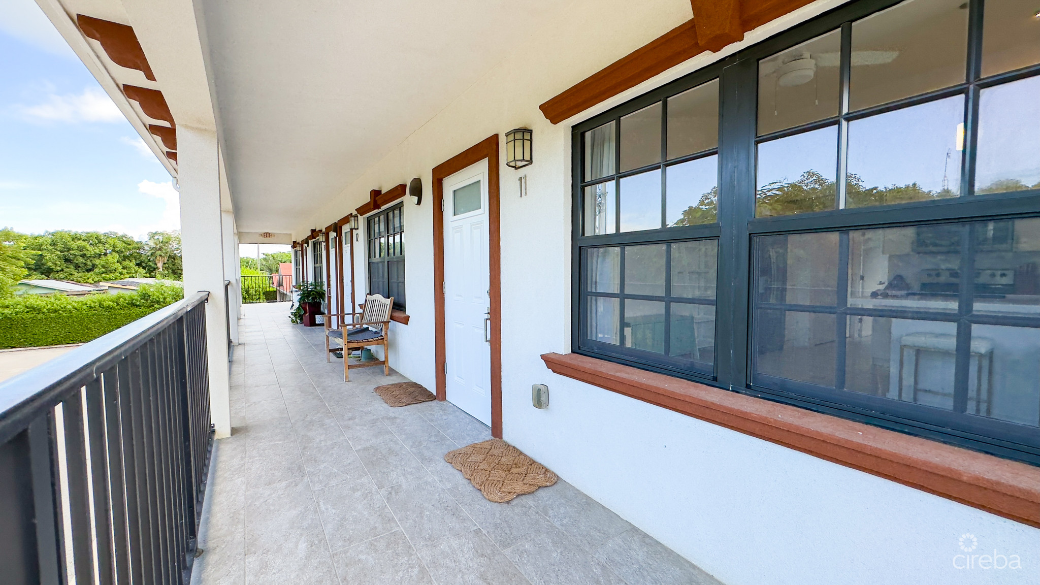 1BED CONDO WEST BAY SIENA GARDENS