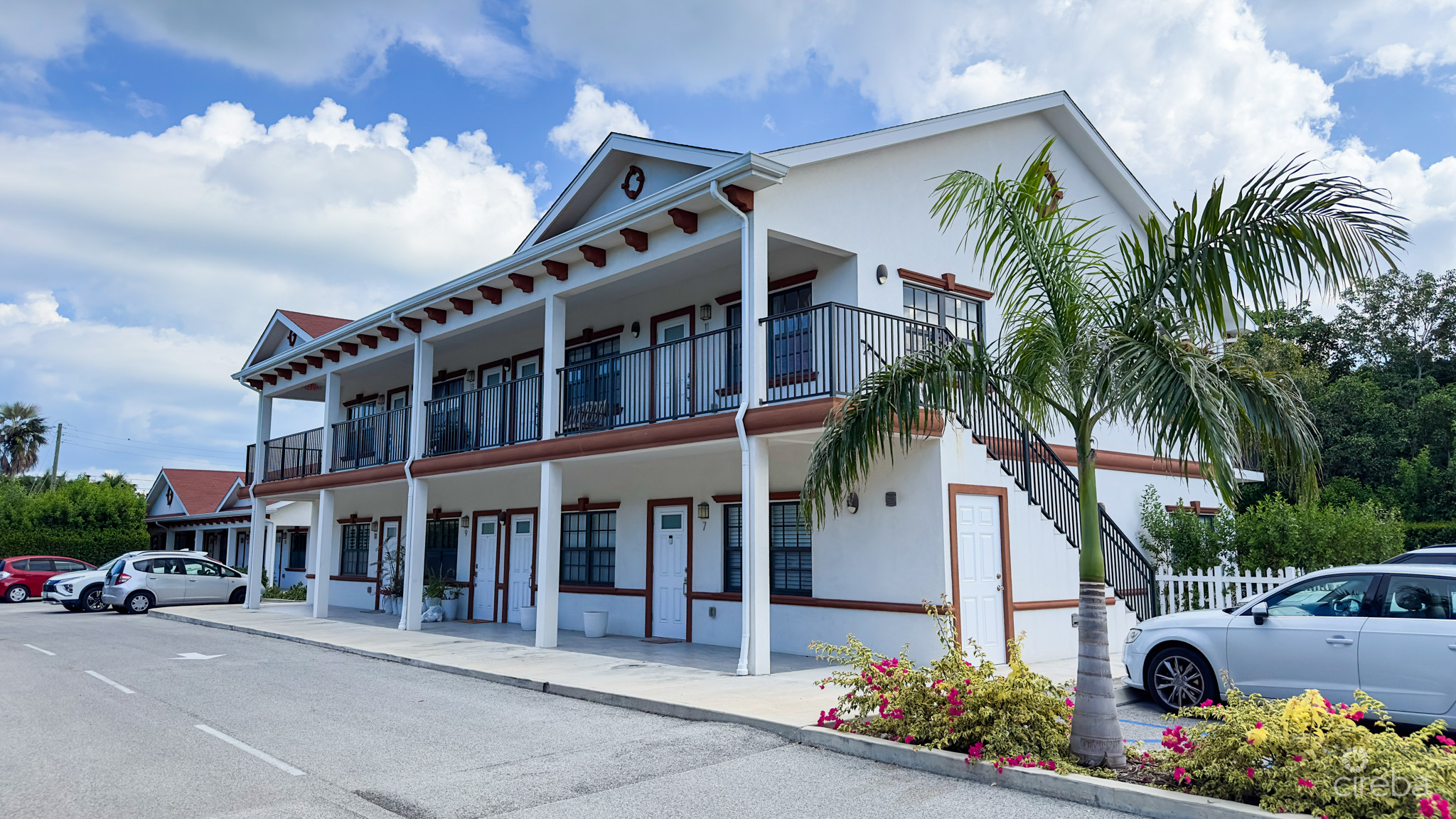 1BED CONDO WEST BAY SIENA GARDENS