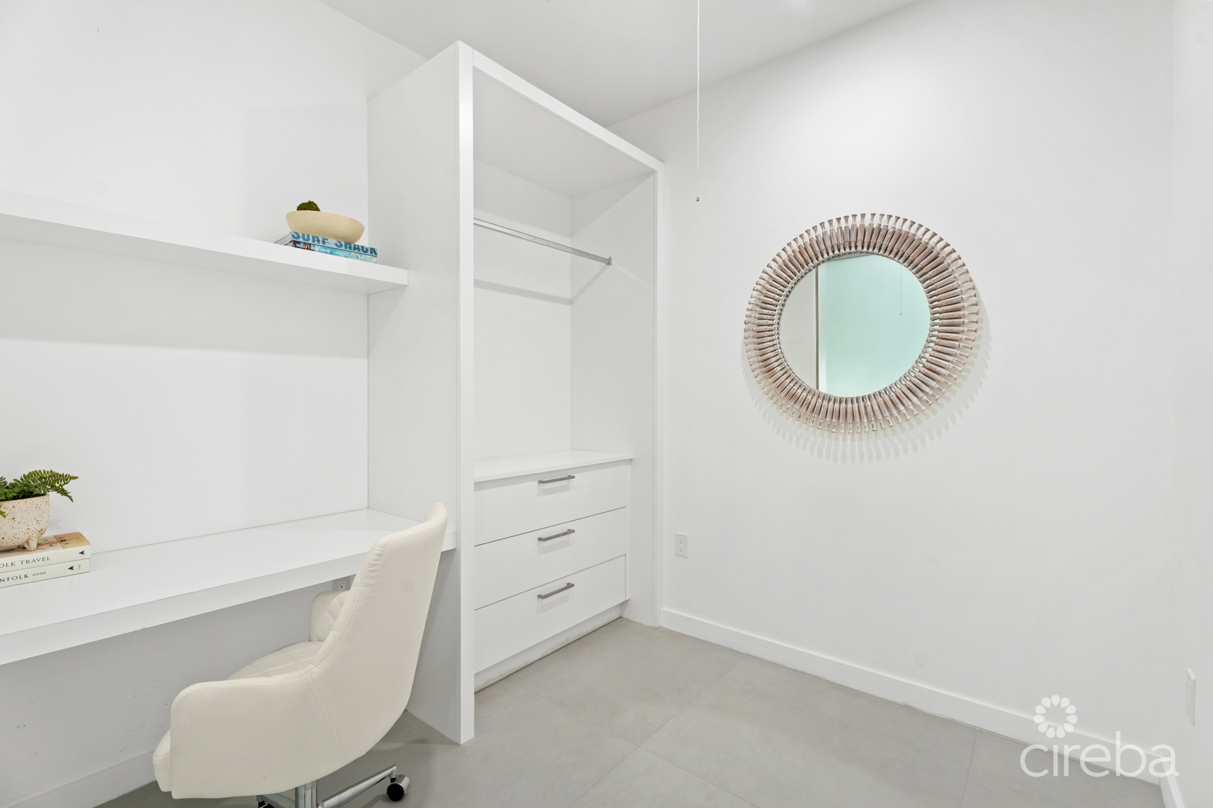 HARBOUR WALK 202 | 1 BED + DEN | CORNER UNIT