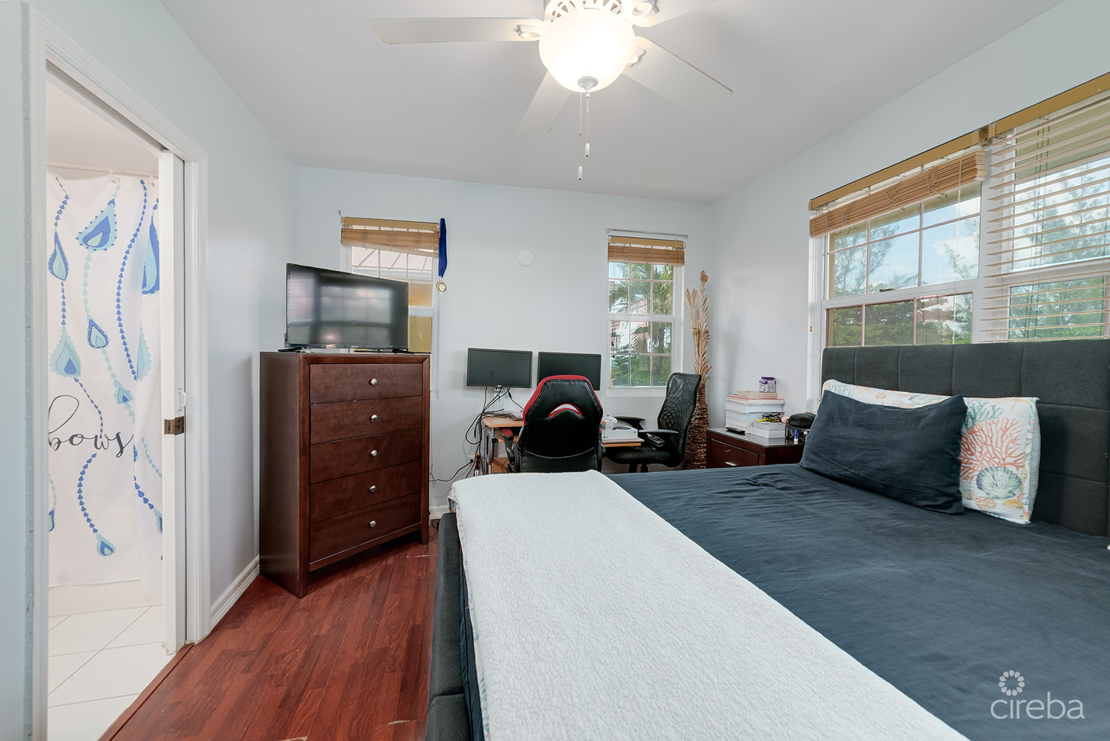 OCEAN CLUB 2BED/2.5BATH CONDO