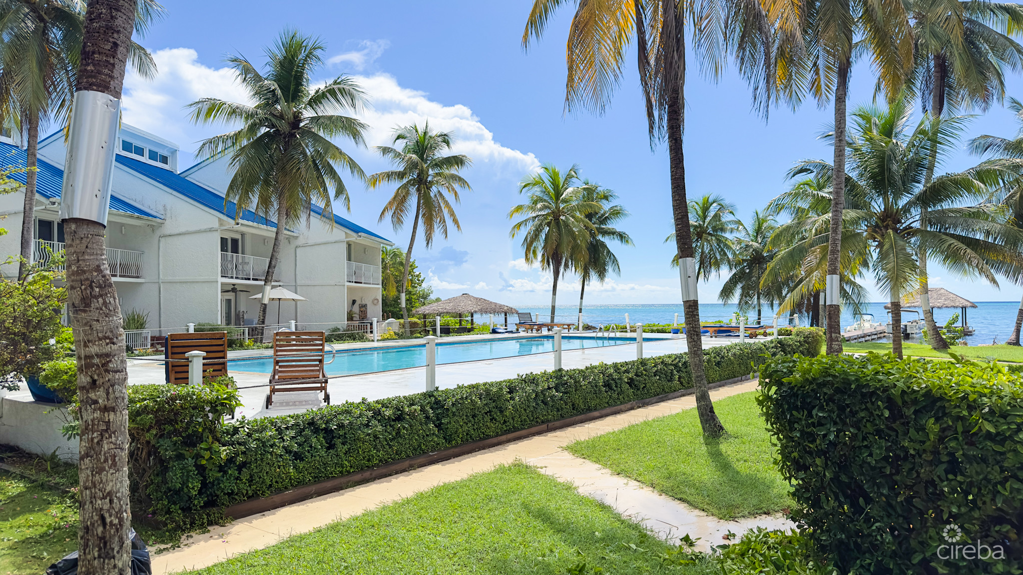 3 BED OCEAN VIEW – BY THE SEA
