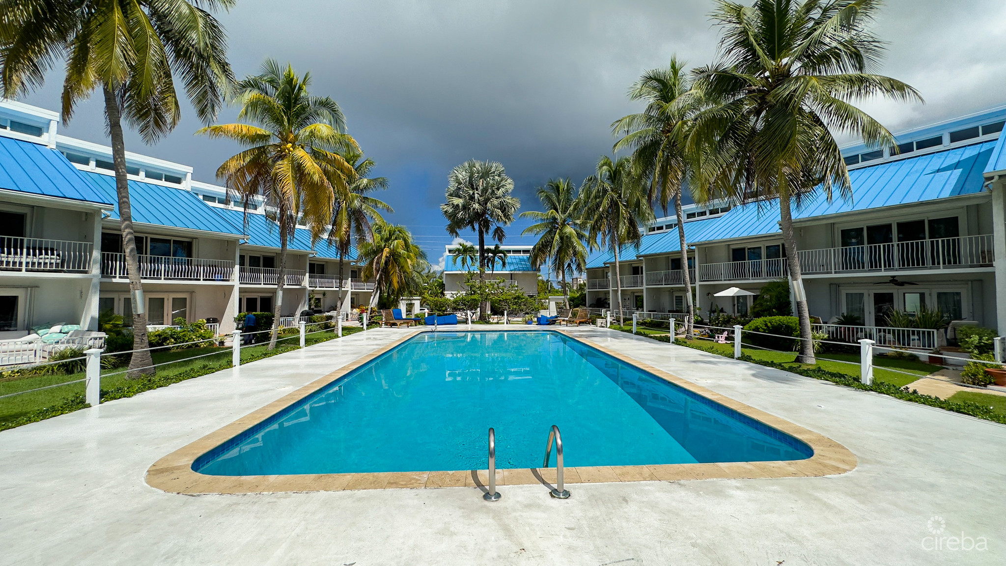 3 BED OCEAN VIEW – BY THE SEA