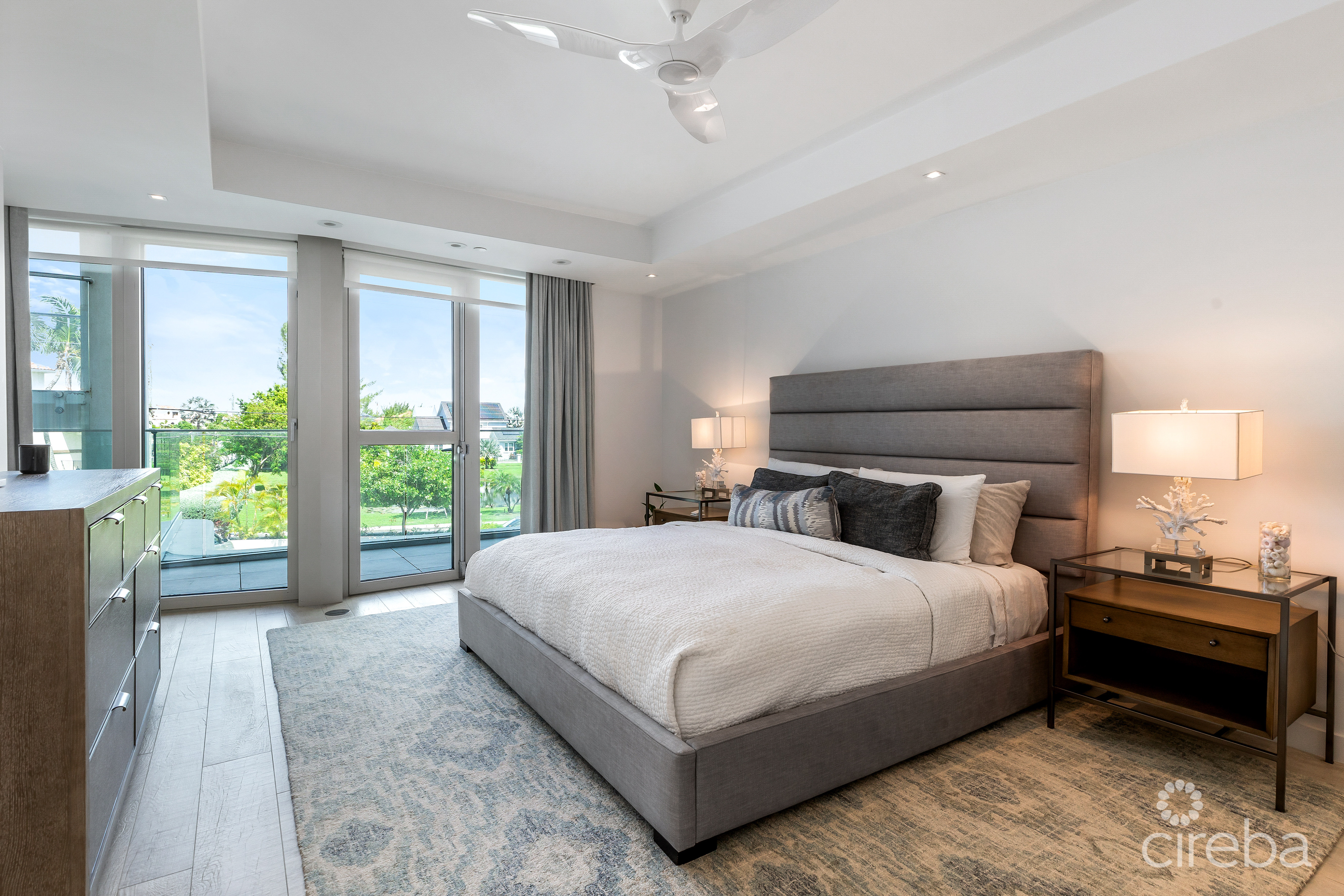TIDES –  BEACHFRONT, LUXURY 4 BEDROOM CONDO WITH TERRACE