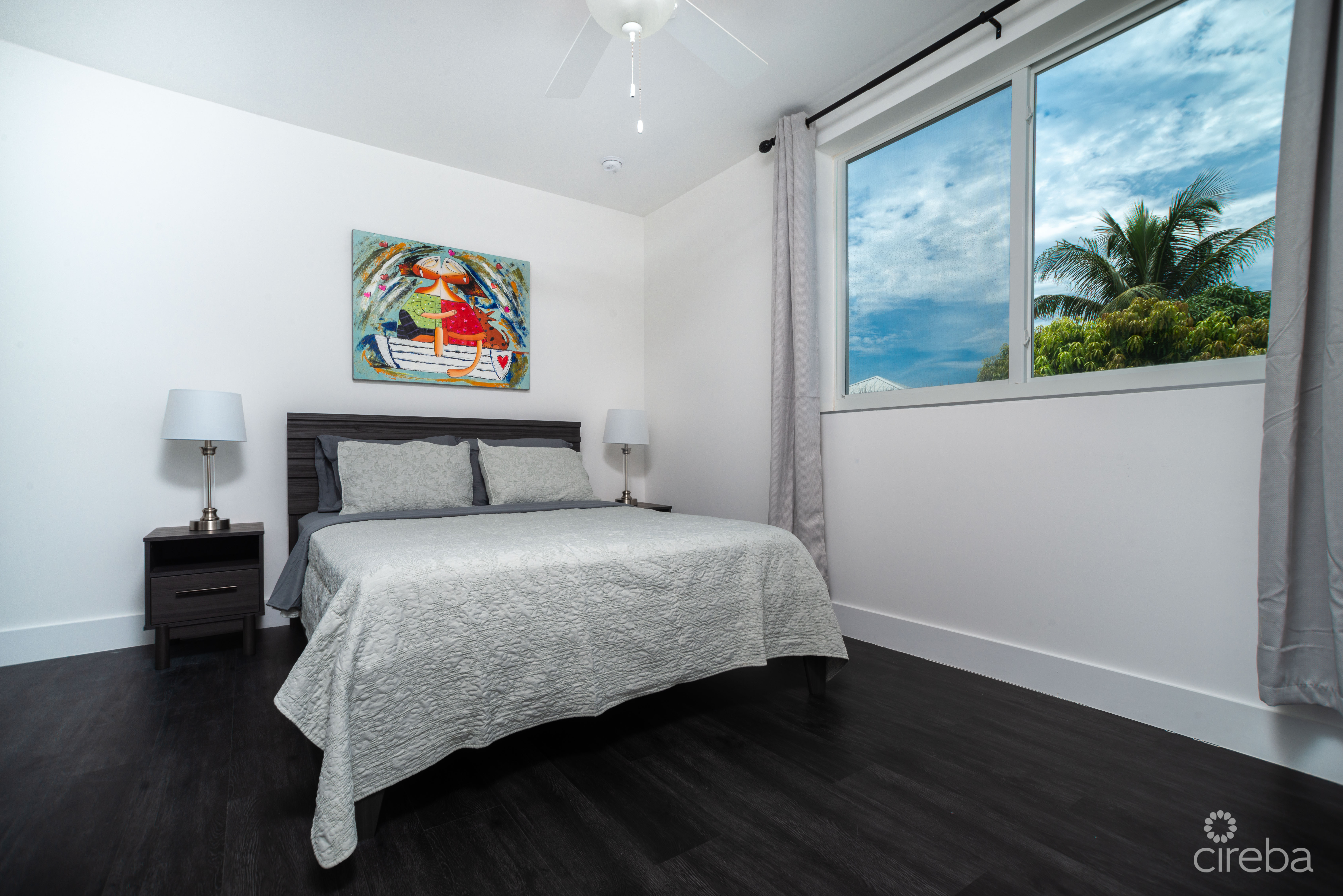 ACROSS FROM BEACH–SOUTH SOUND–3BED/3.5BATH TOWNHOUSE–FENCED YARD–THE MANTRAS