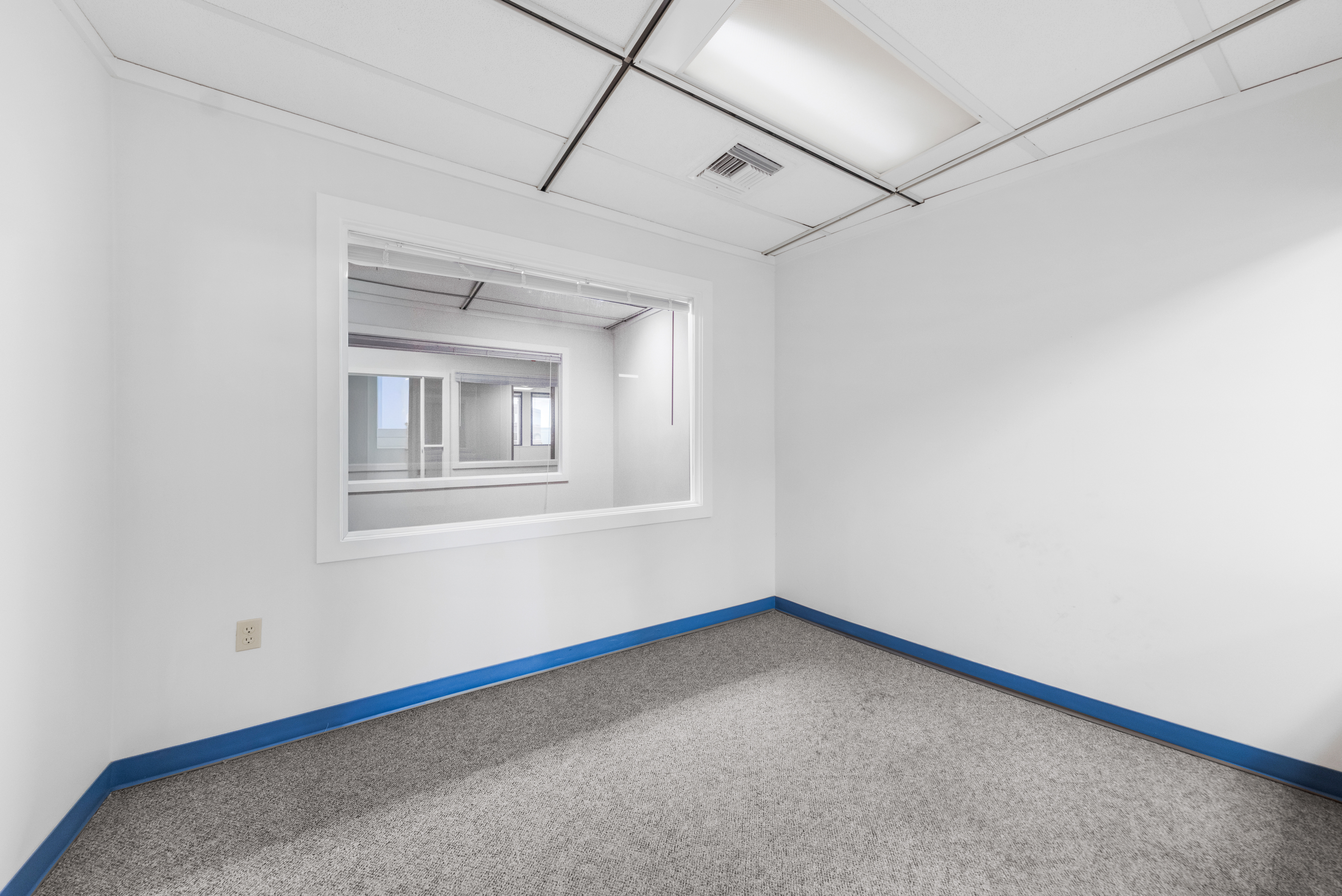 RARE  ENTIRE FLOOR COMMERCIAL OFFICE, GEORGE TOWN - OWNER FINANCING AVAILABLE 6