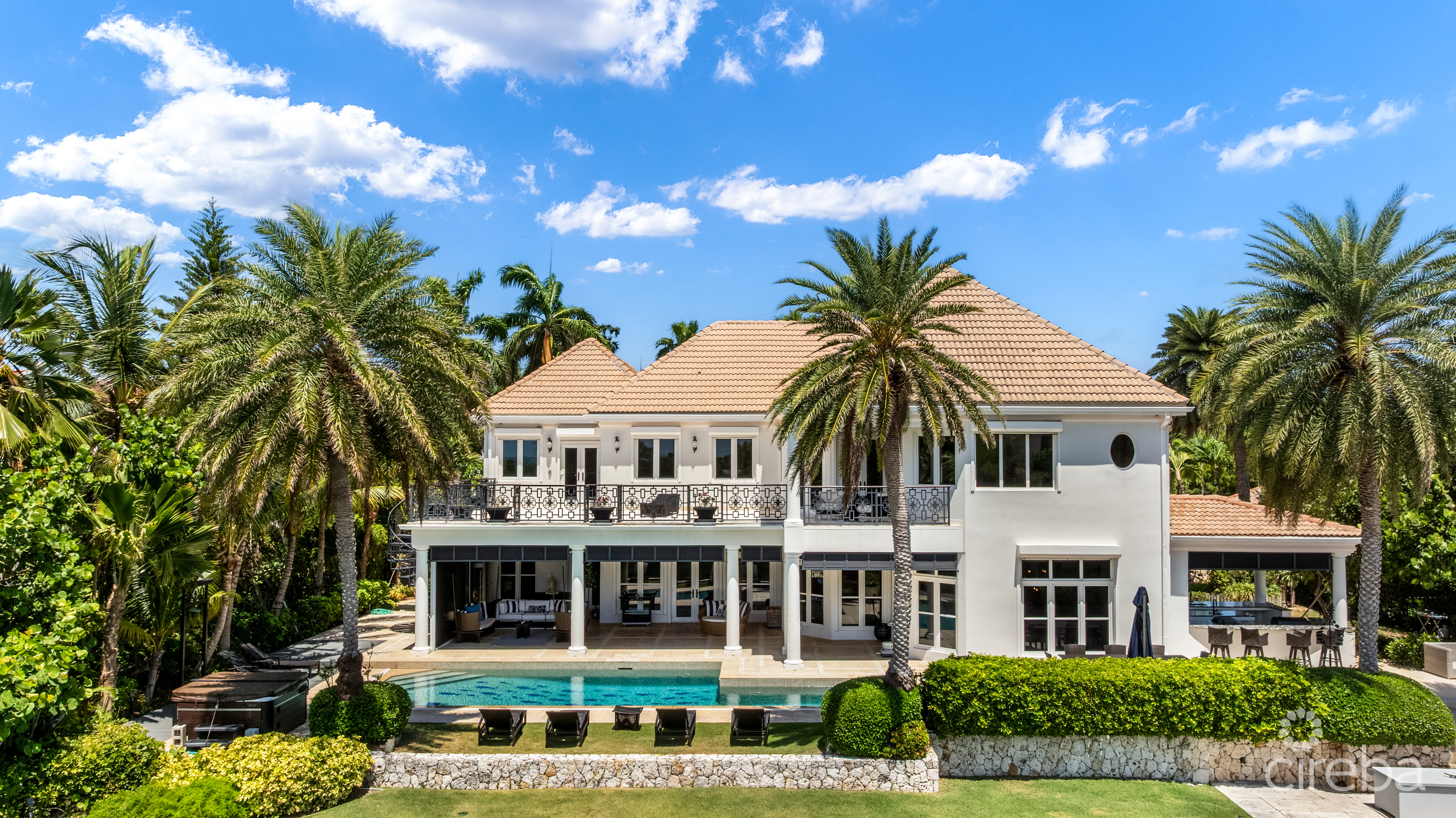 PINEAPPLE HOUSE, A VISTA DEL MAR ESTATE