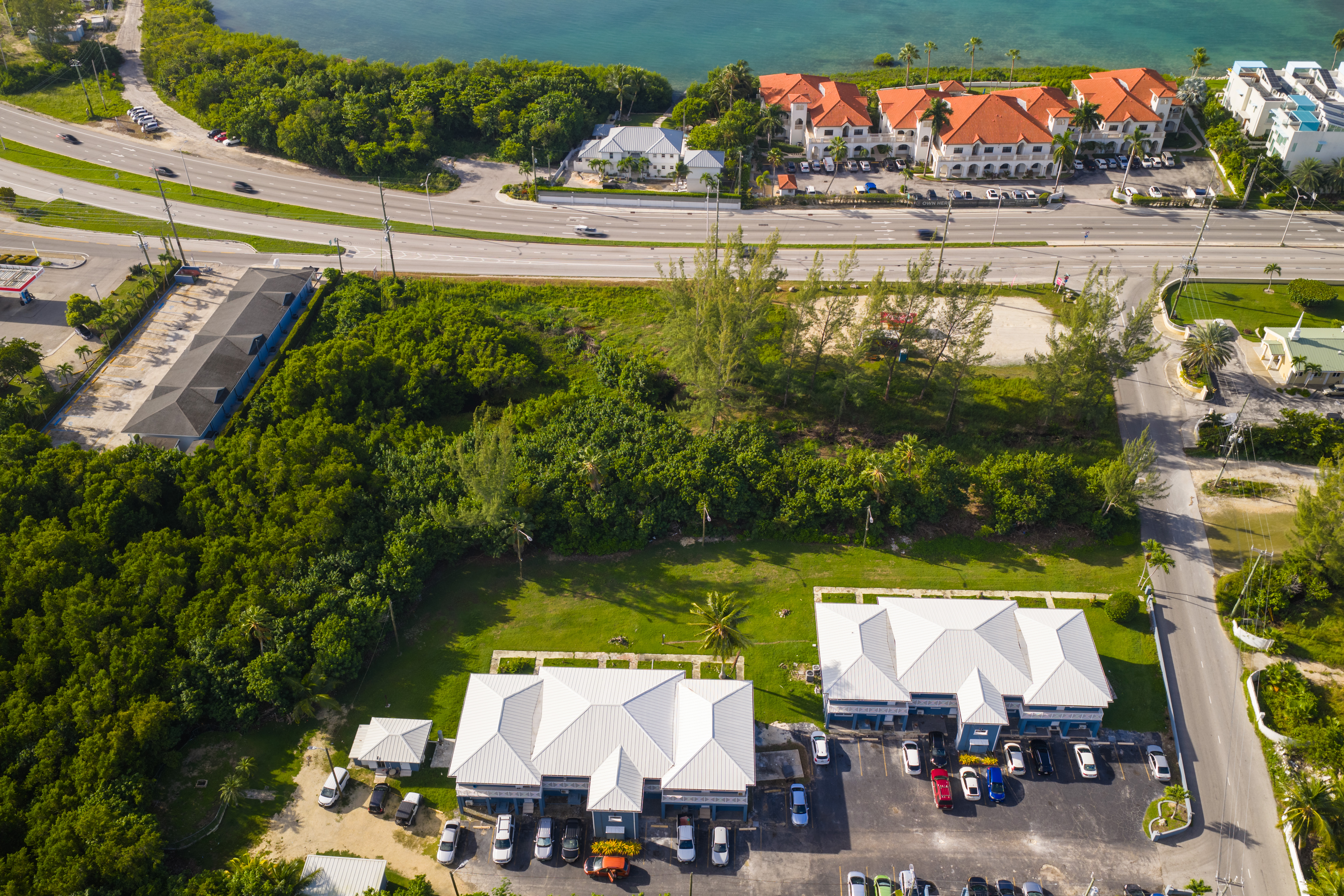 HIGH VISIBILITY COMMERCIAL PARCEL ON SHAMROCK RD 6