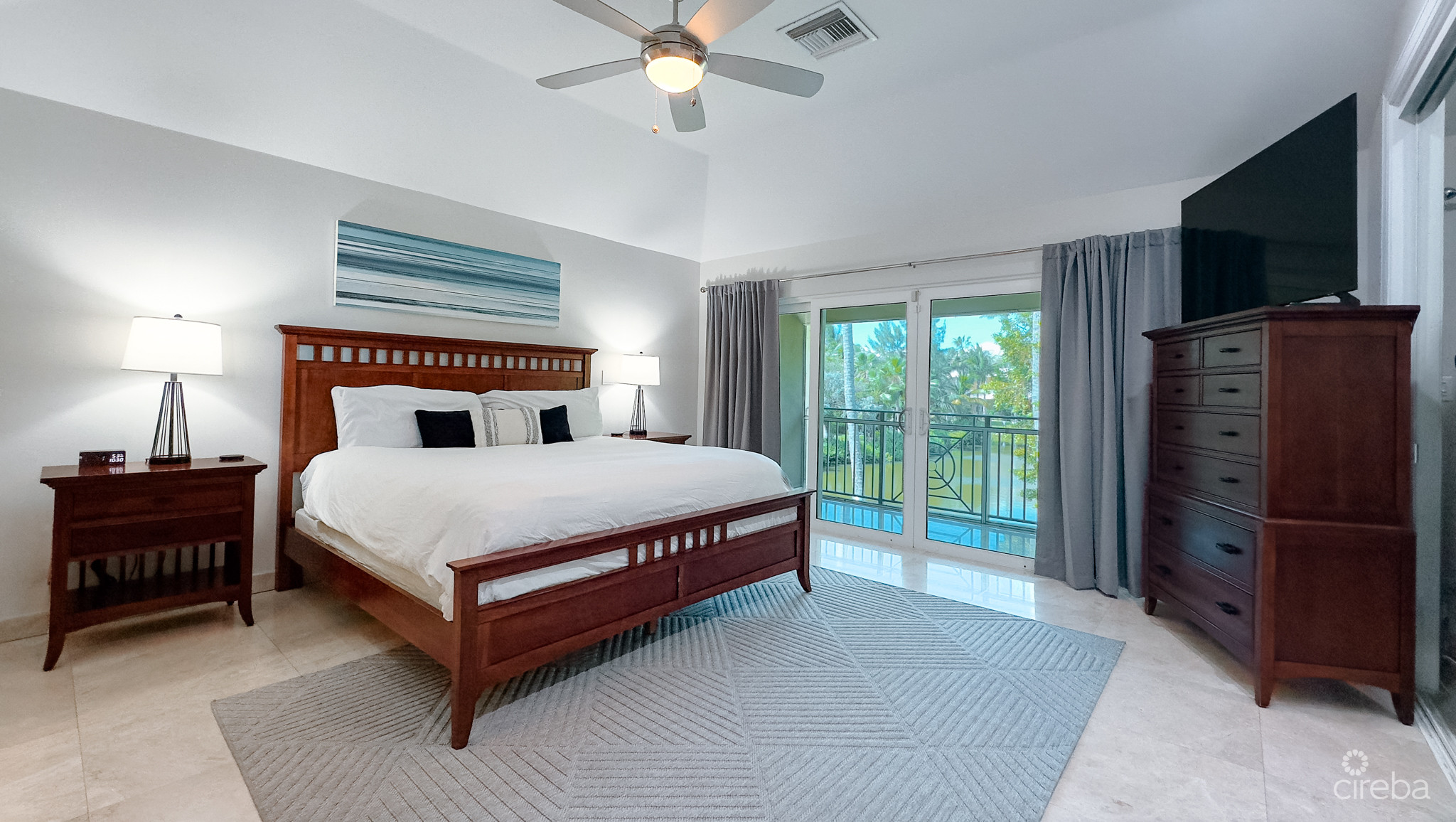 LAGUNA DEL MAR – SEVEN MILE BEACH