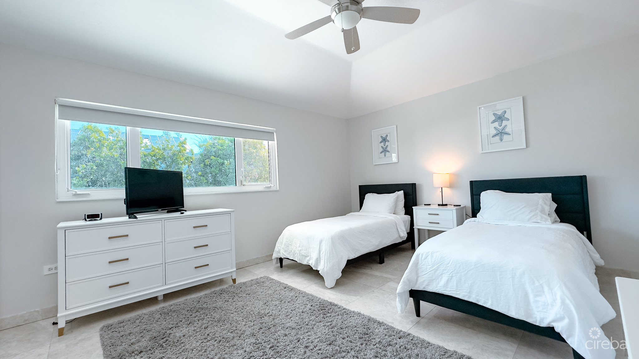 LAGUNA DEL MAR – SEVEN MILE BEACH