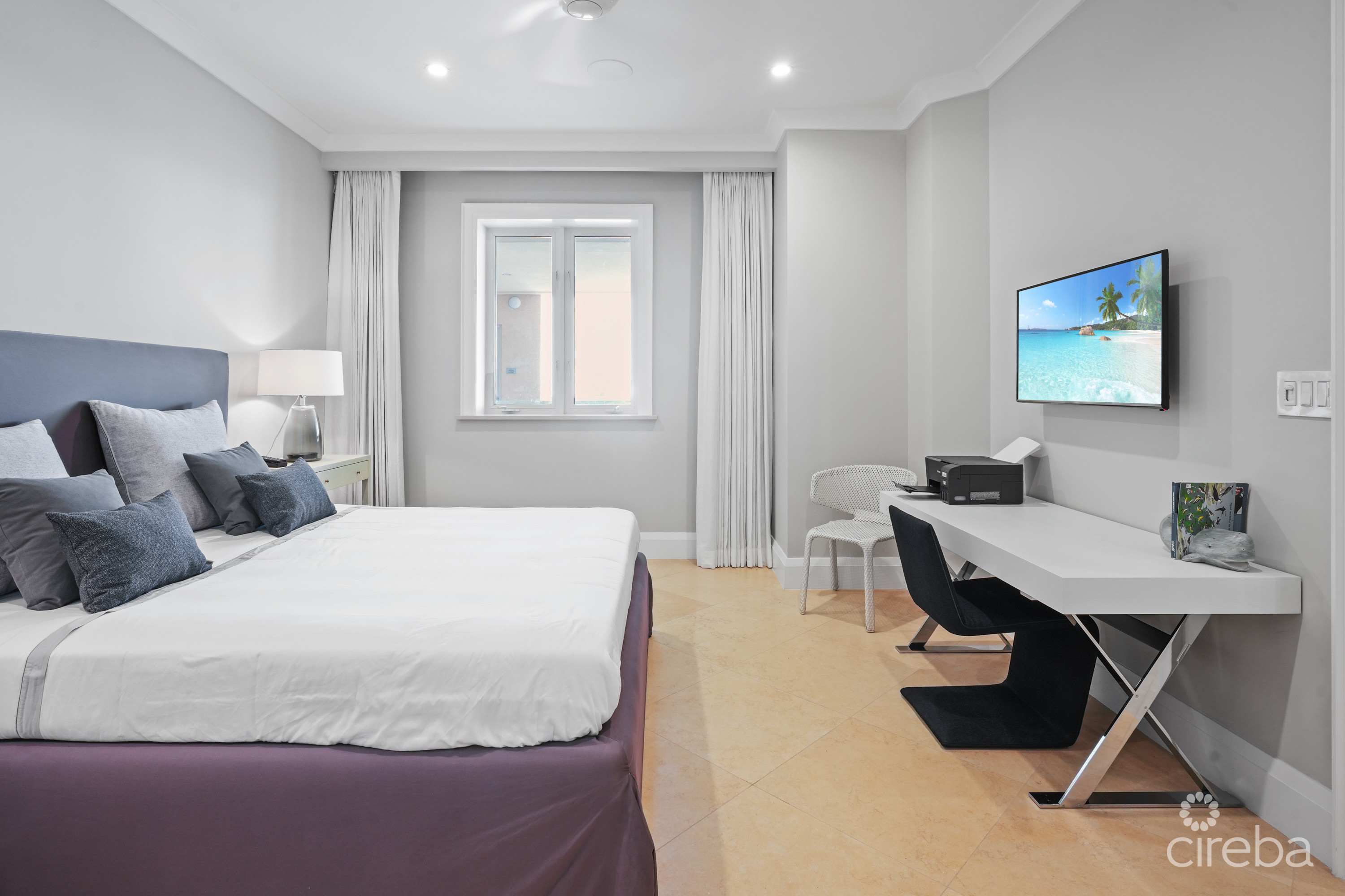 THE WATERCOLOURS 503, SEVEN MILE BEACH