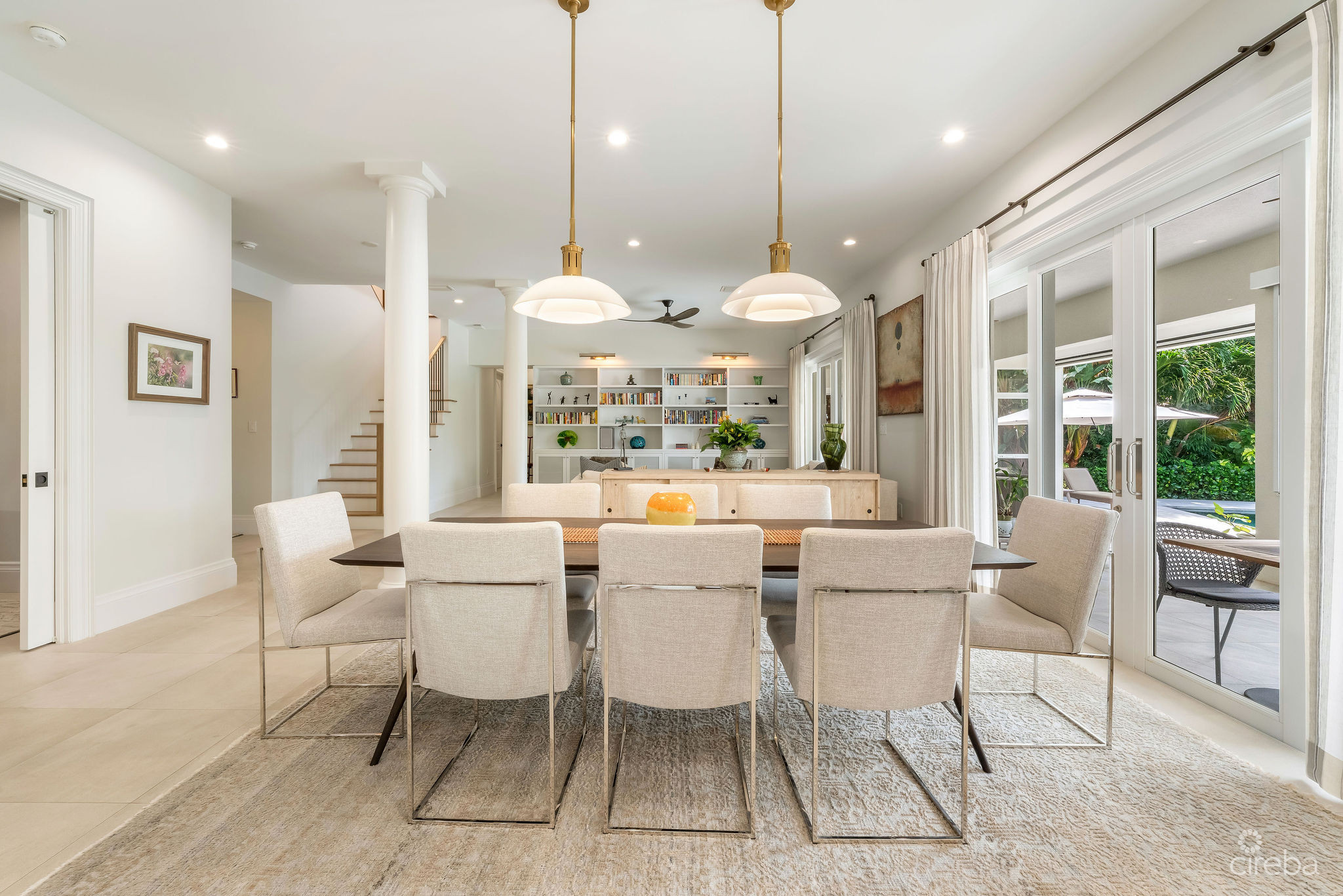 4 BED CANAL FRONT VILLA – VISTA DEL MAR