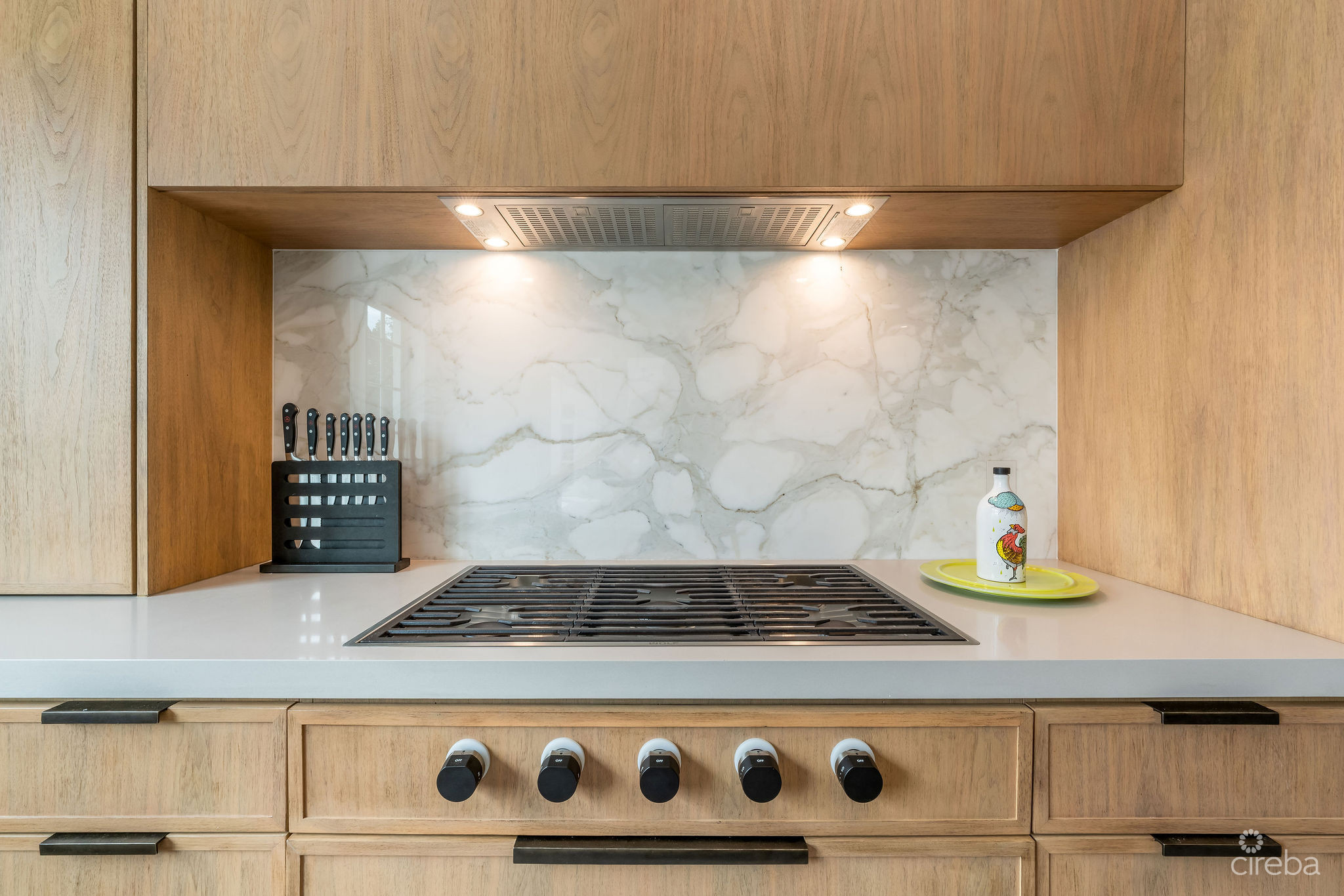 4 BED CANAL FRONT VILLA – VISTA DEL MAR