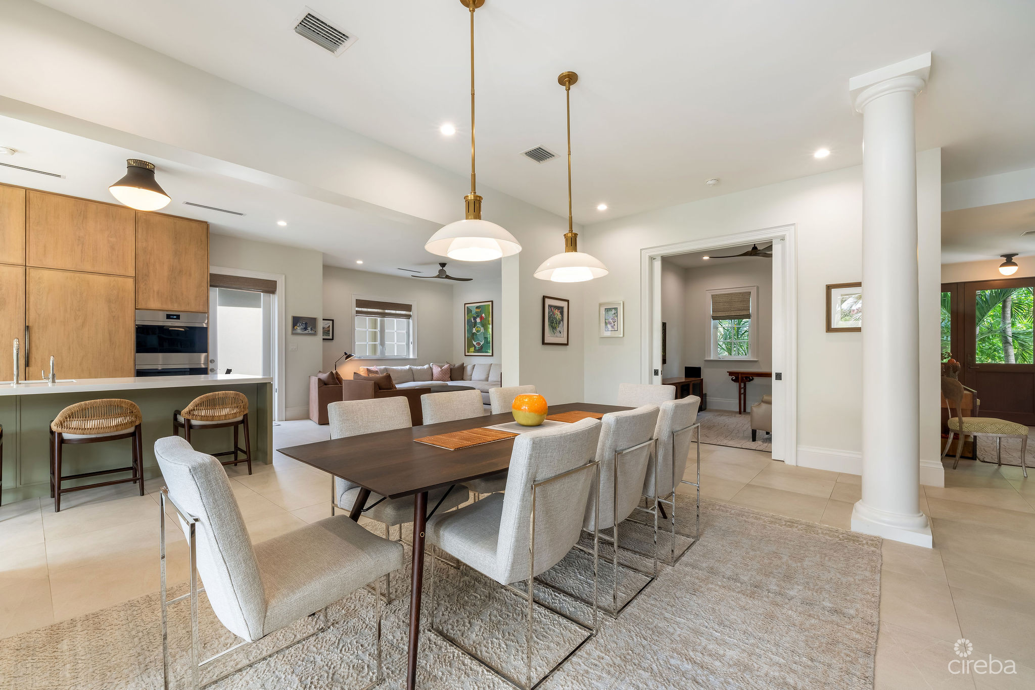 4 BED CANAL FRONT VILLA – VISTA DEL MAR