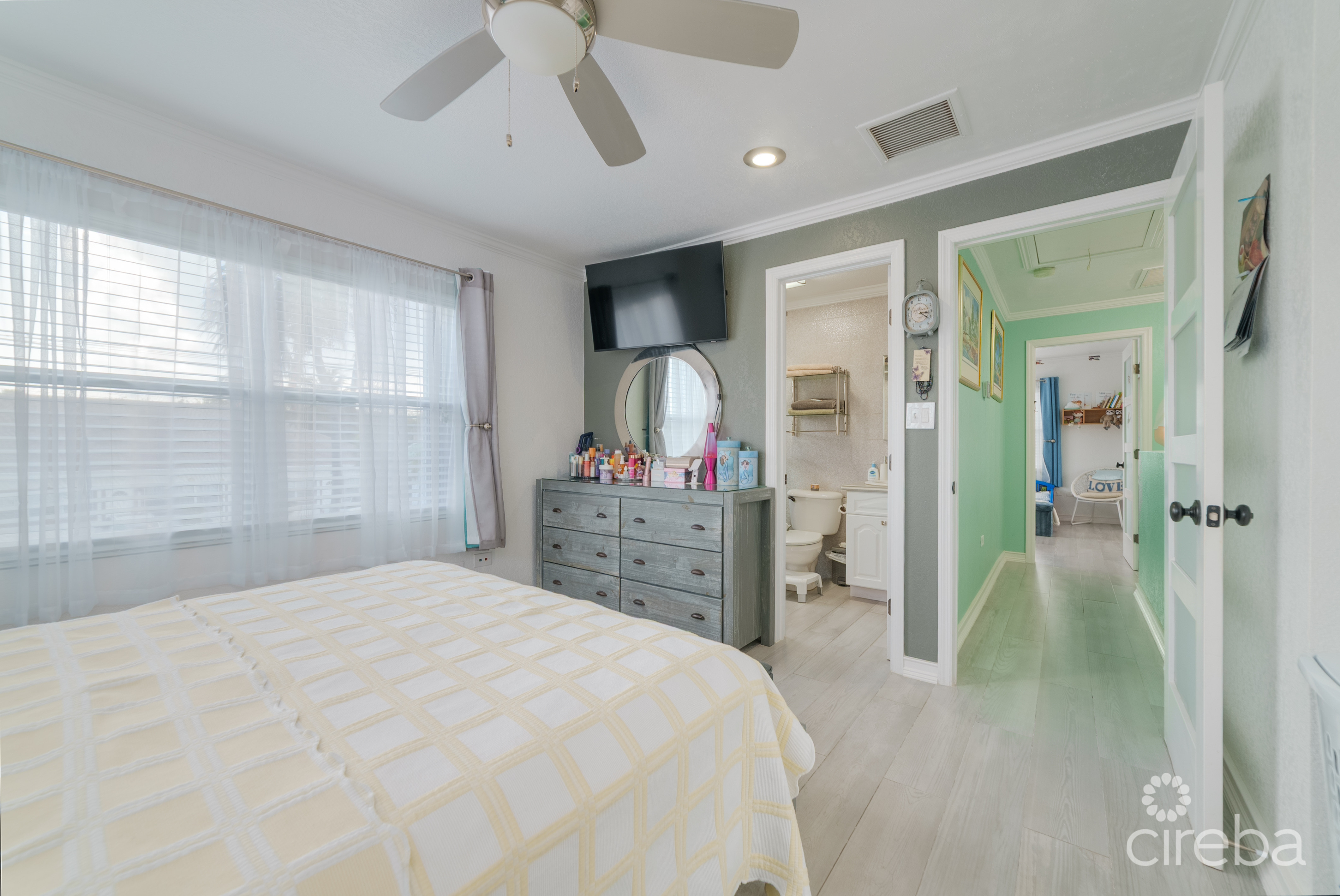 PARKLANE LIVING TOWNHOUSE