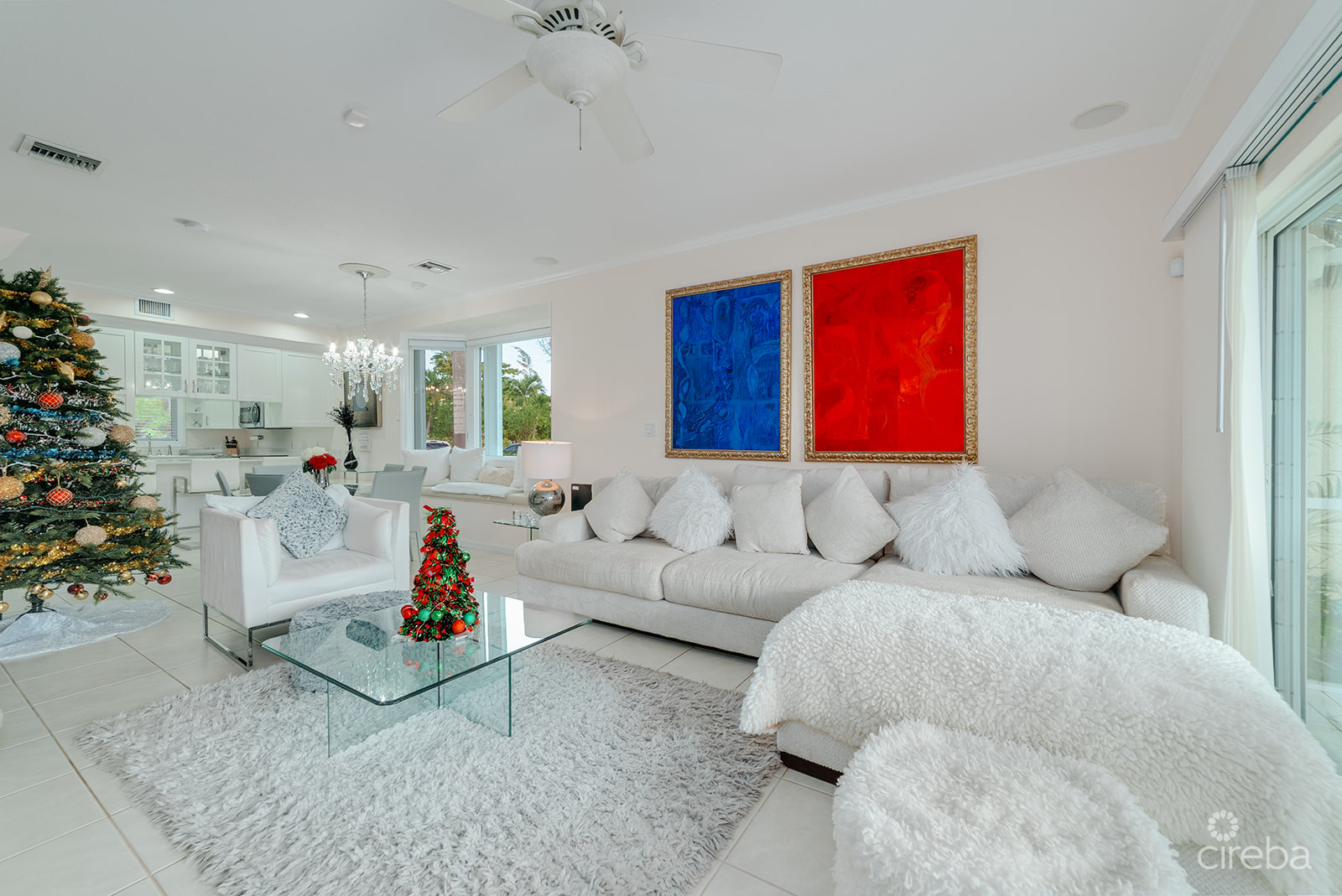 THE MOORINGS, STUNNING CANAL FRONT TOWNHOME, 3 BED 3.5 BATHROOM WITH GORGEOUS VIEWS OF THE CANAL