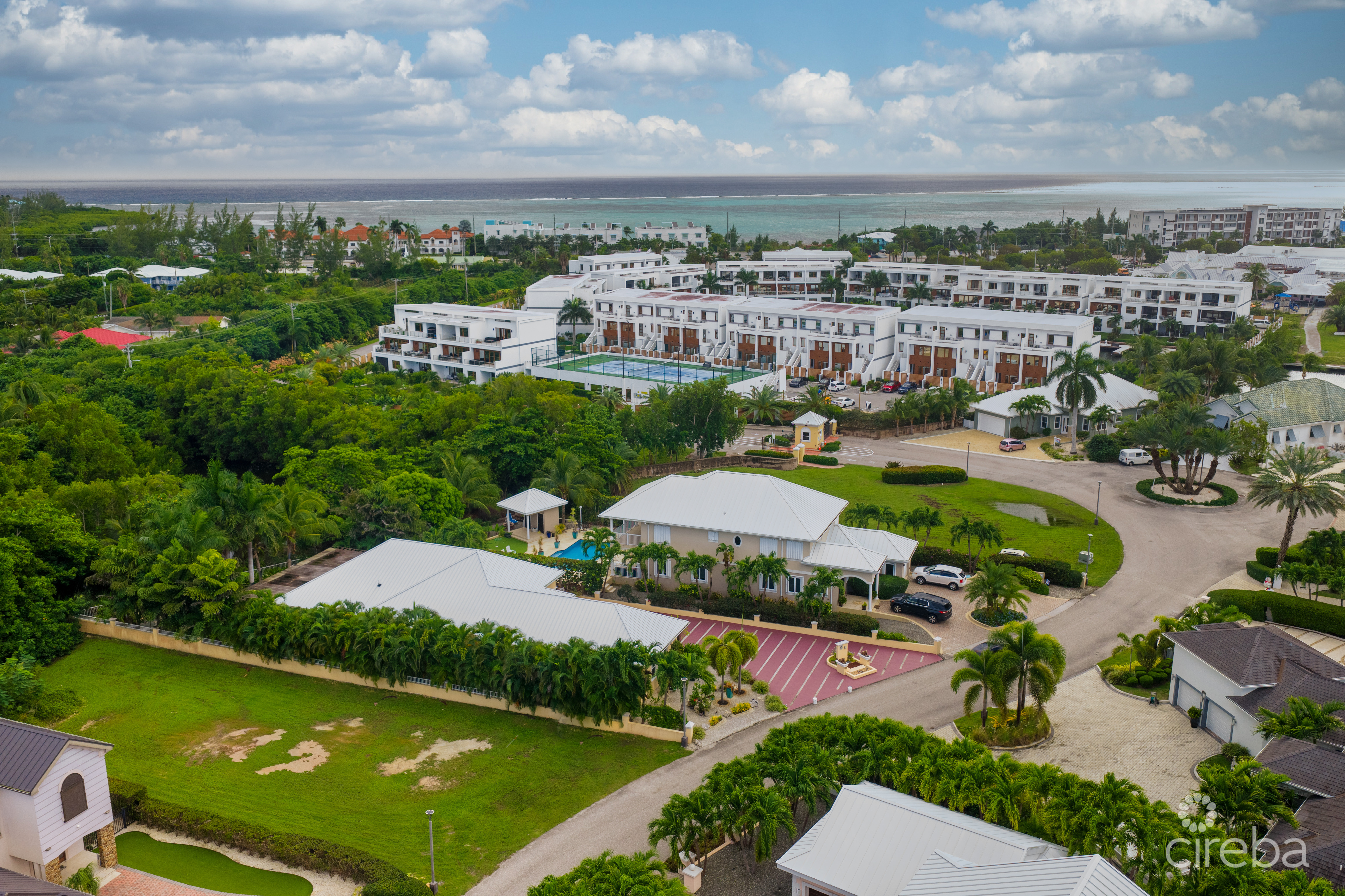 BIMINI DRIVE - LARGE FAMILY HOME IN GATED GRAND HARBOUR COMMUNITY