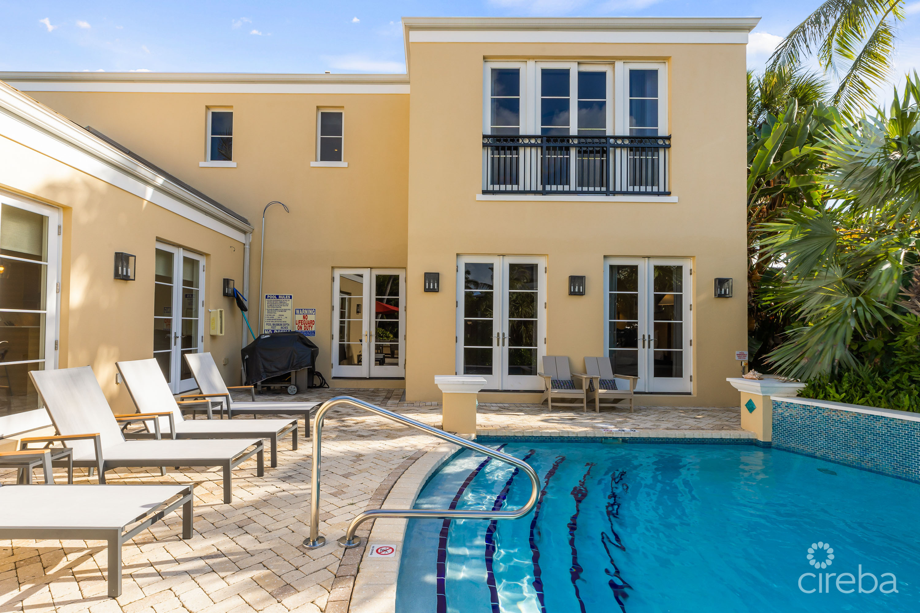 RITZ CARLTON - EXCLUSIVE RESORTS RESIDENCE