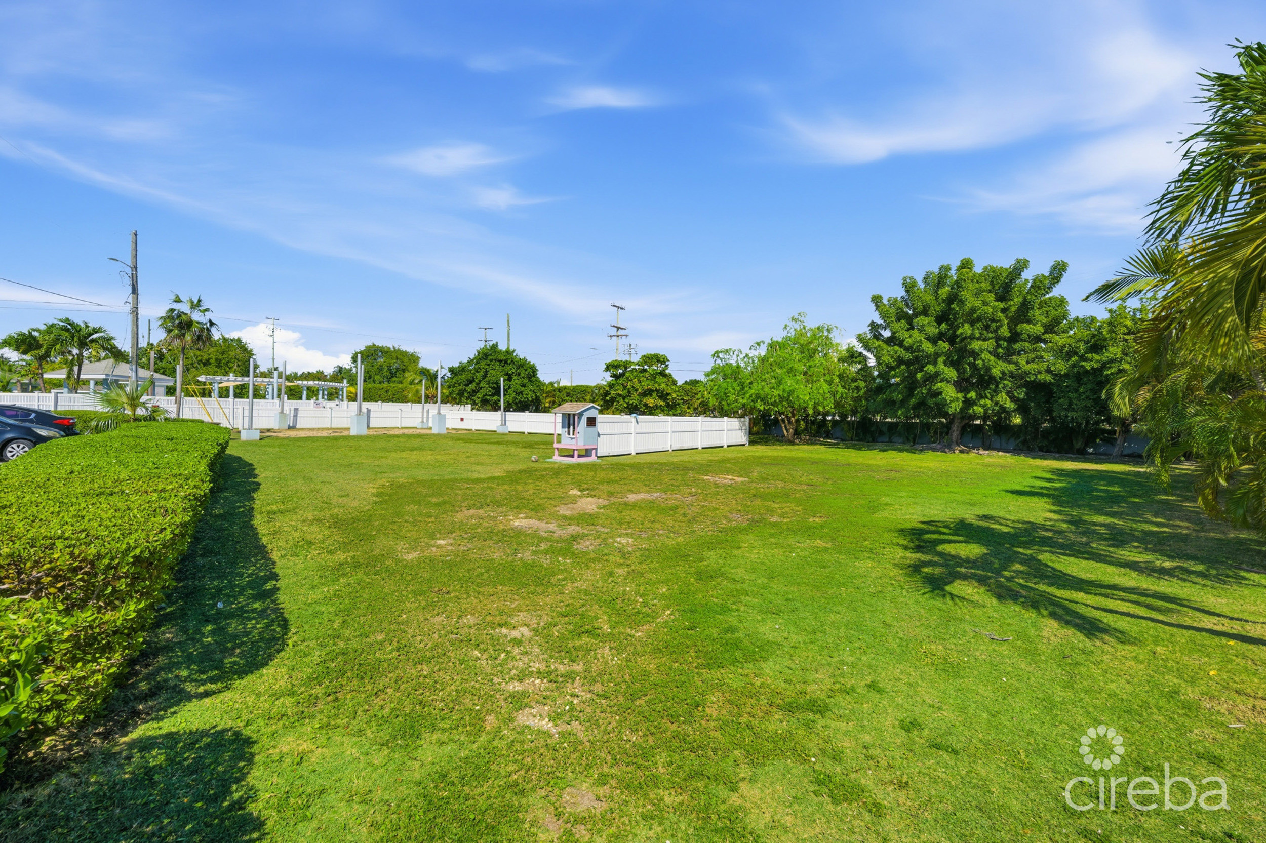 SILVER OAKS CONDO – 2 BED, 2 BATH . SECOND FLOOR