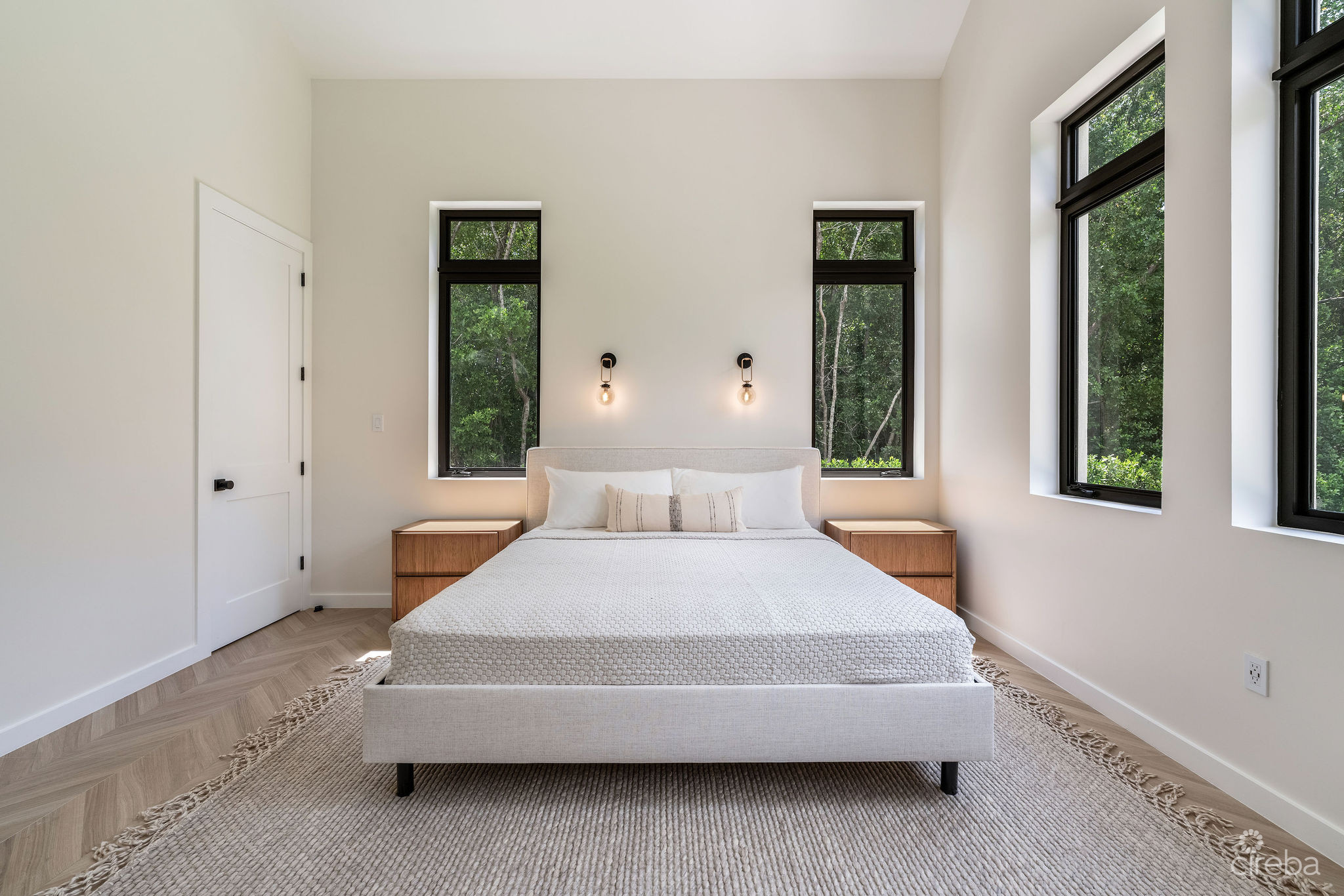 BEL AIR DR, SOUTH SOUND – CUSTOM NEW BUILD