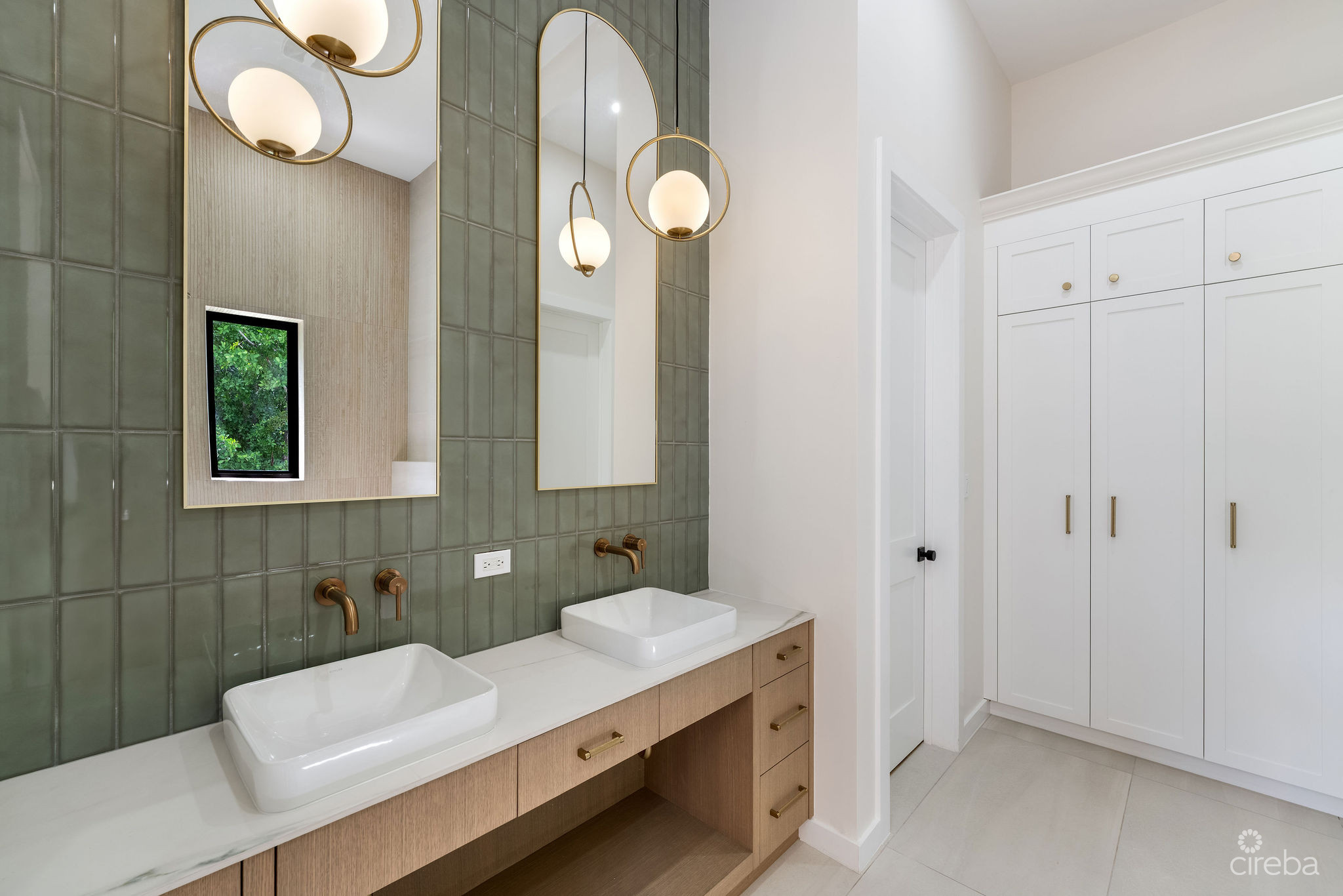 BEL AIR DR, SOUTH SOUND – CUSTOM NEW BUILD