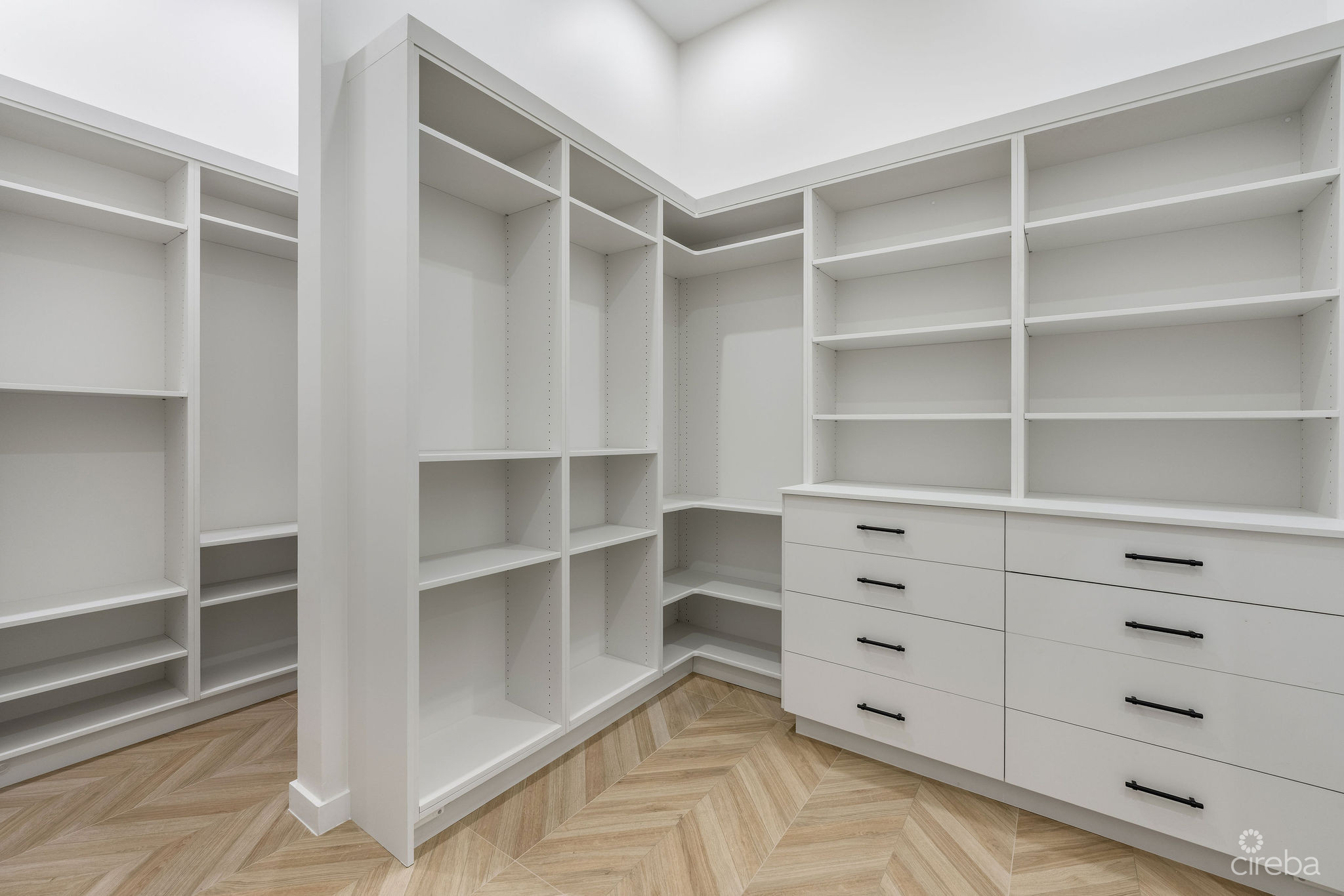 BEL AIR DR, SOUTH SOUND – CUSTOM NEW BUILD