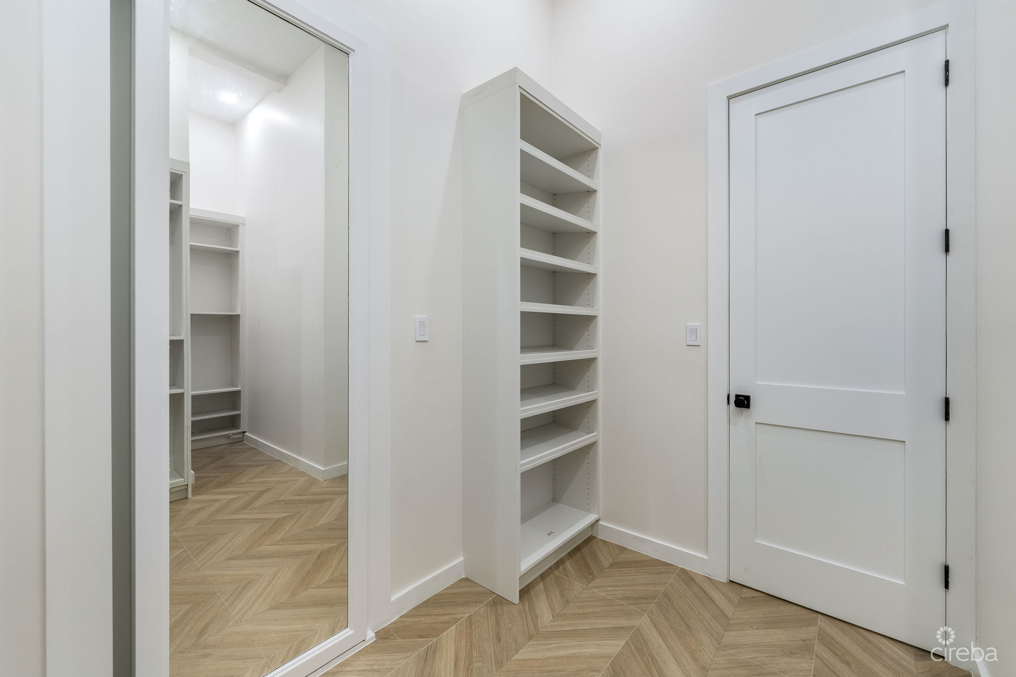 BEL AIR DR, SOUTH SOUND – CUSTOM NEW BUILD