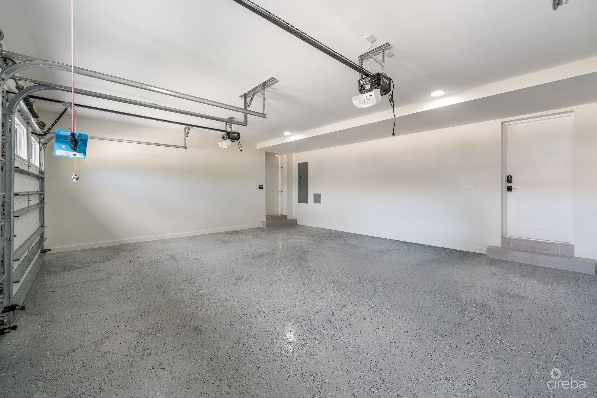 BEL AIR DR, SOUTH SOUND – CUSTOM NEW BUILD