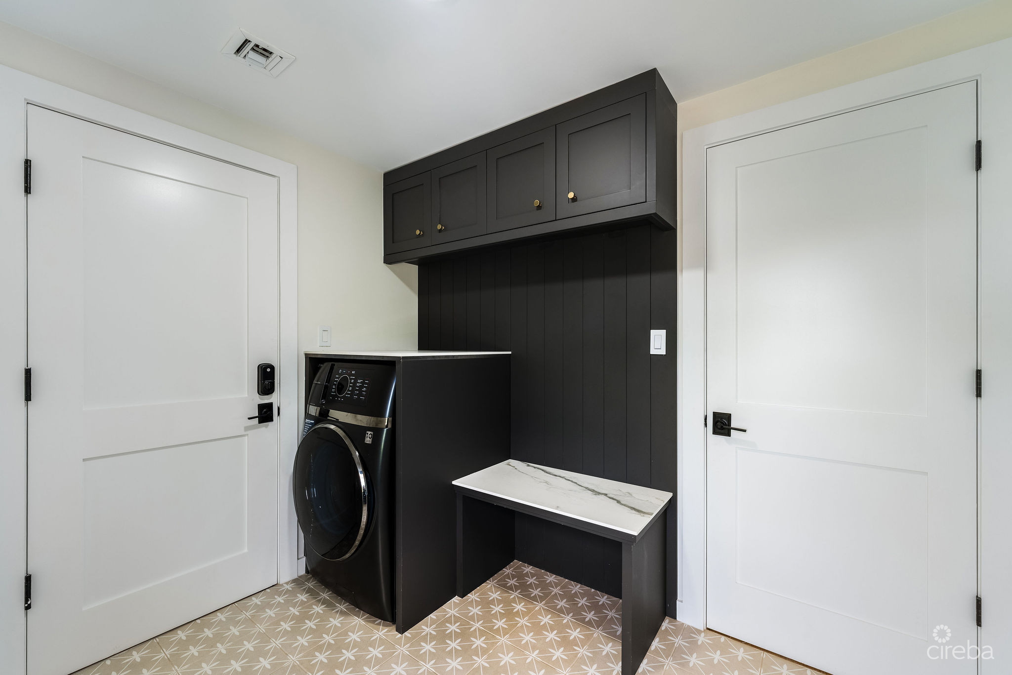 BEL AIR DR, SOUTH SOUND – CUSTOM NEW BUILD