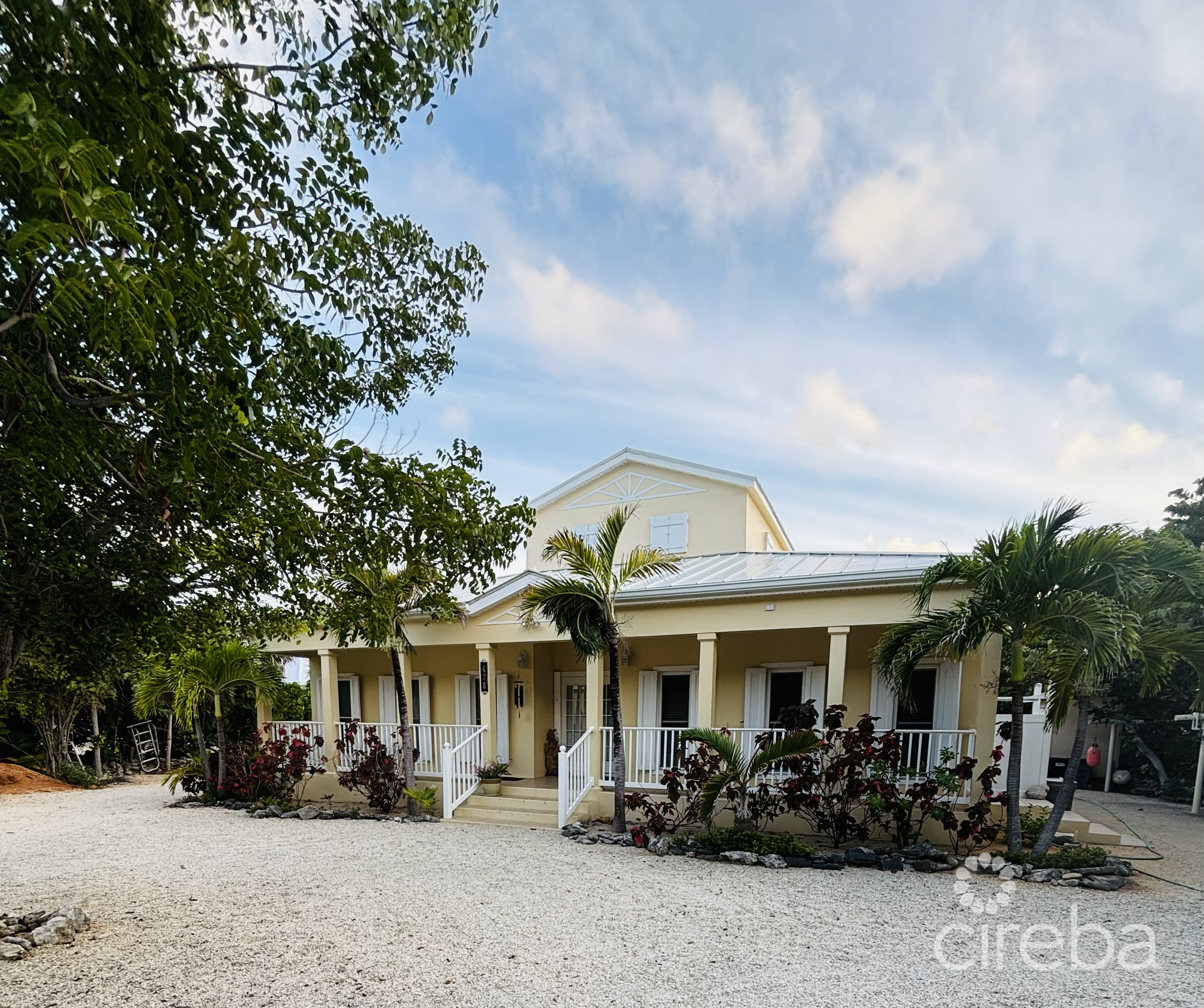 SOUTHSIDE HOME AND BLUFFSIDE COTTAGE