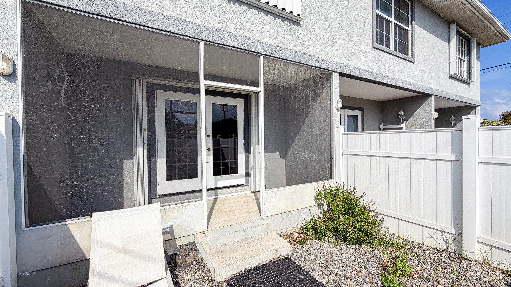 MEADOWS 2 BED TOWNHOUSE WEST BAY