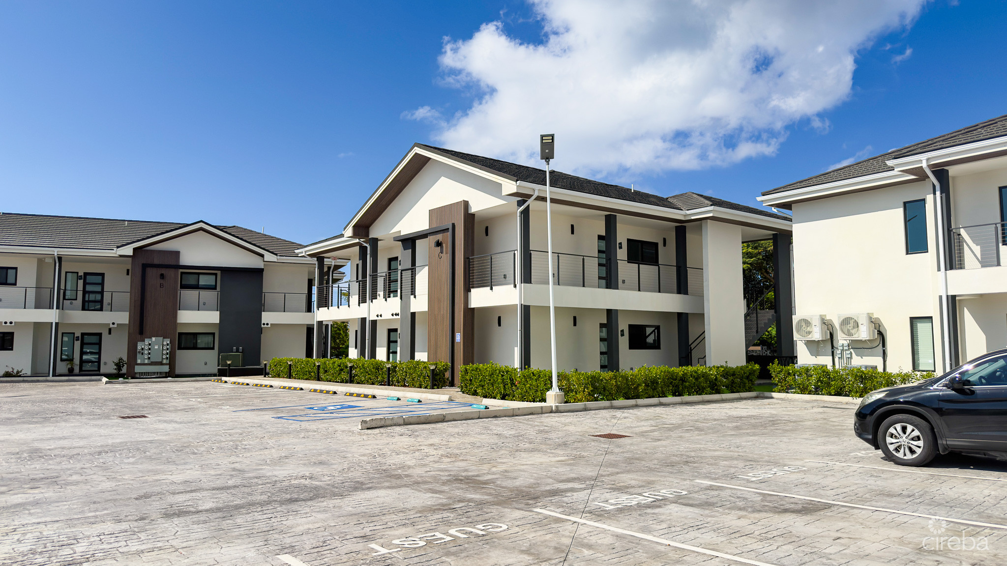 ARZA 3 BED CORNER CONDO