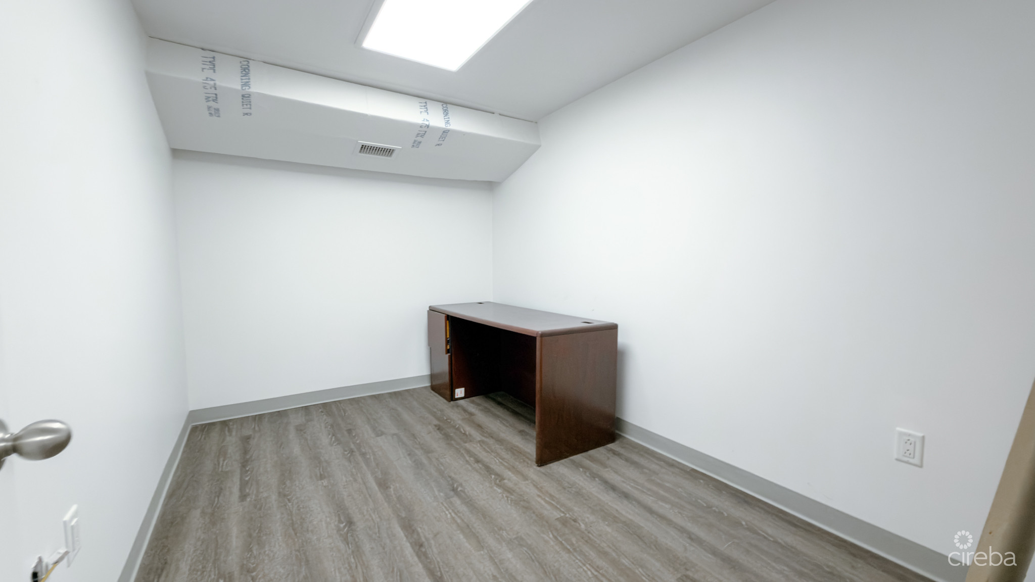 BARACADERE WAREHOUSE AND OFFICE