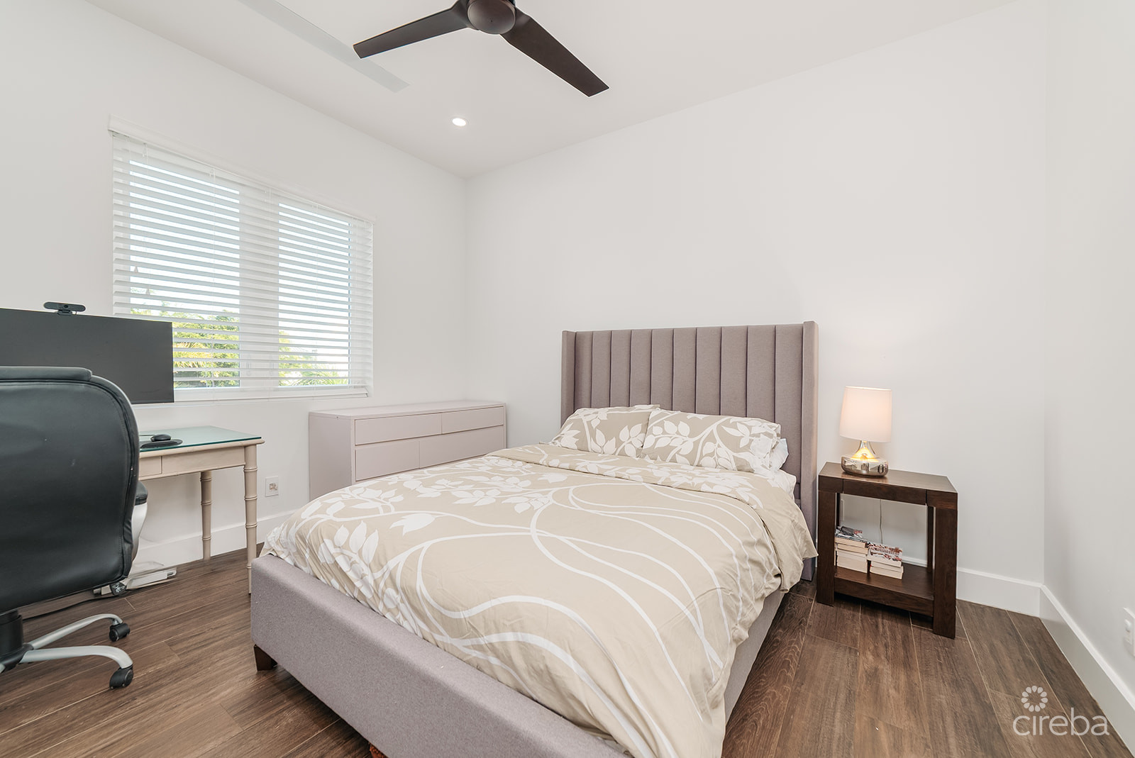 #201 CYPRESS POINTE NORTH – CANAL FRONT CONDO