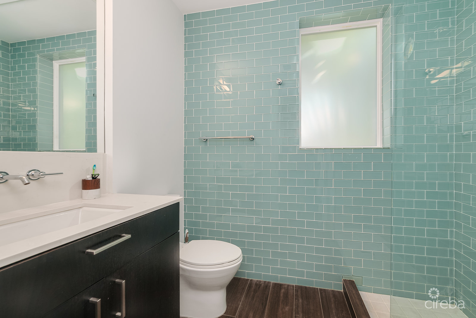 #201 CYPRESS POINTE NORTH – CANAL FRONT CONDO