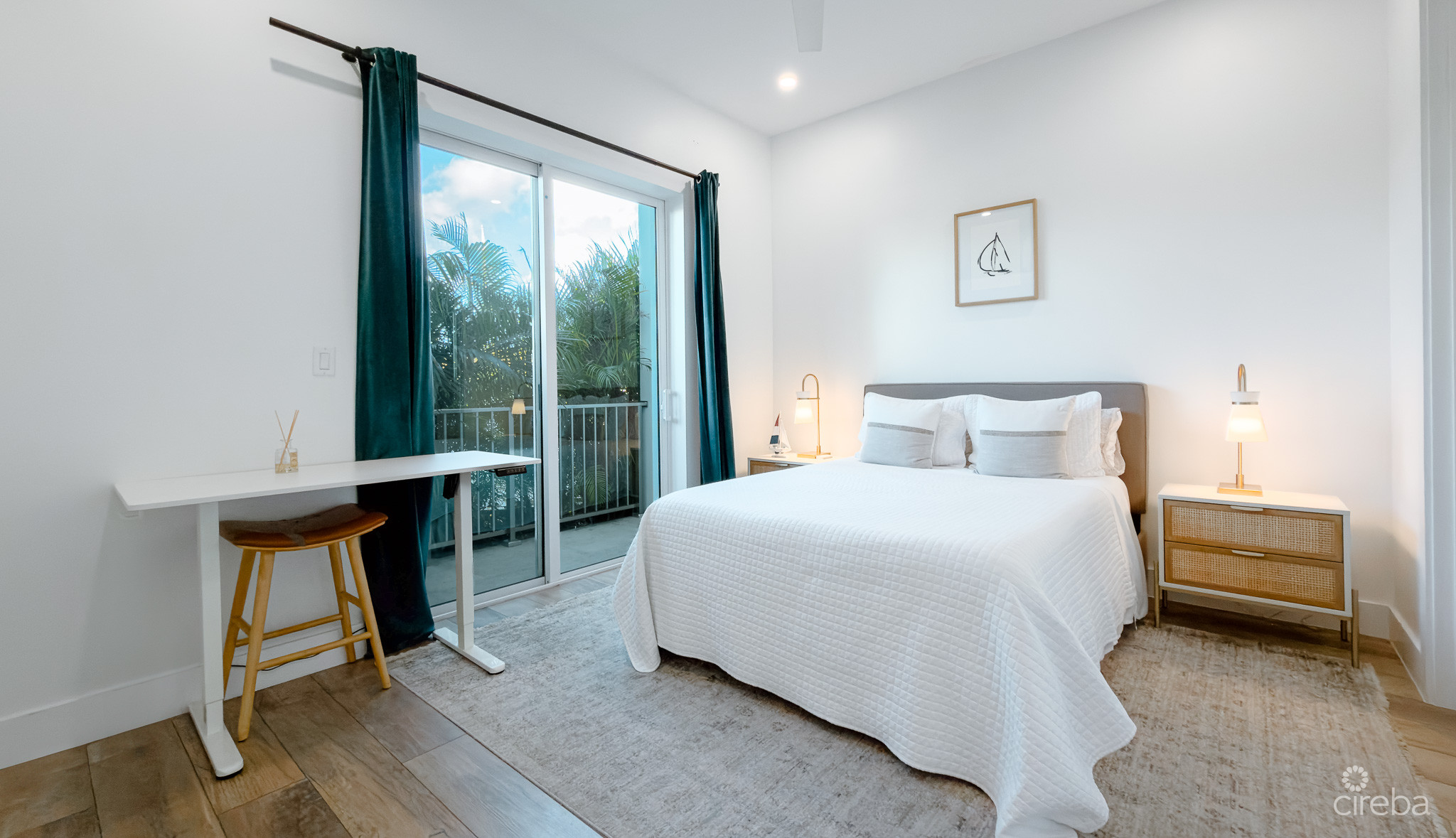 AURA 3 BED CORNER CONDO