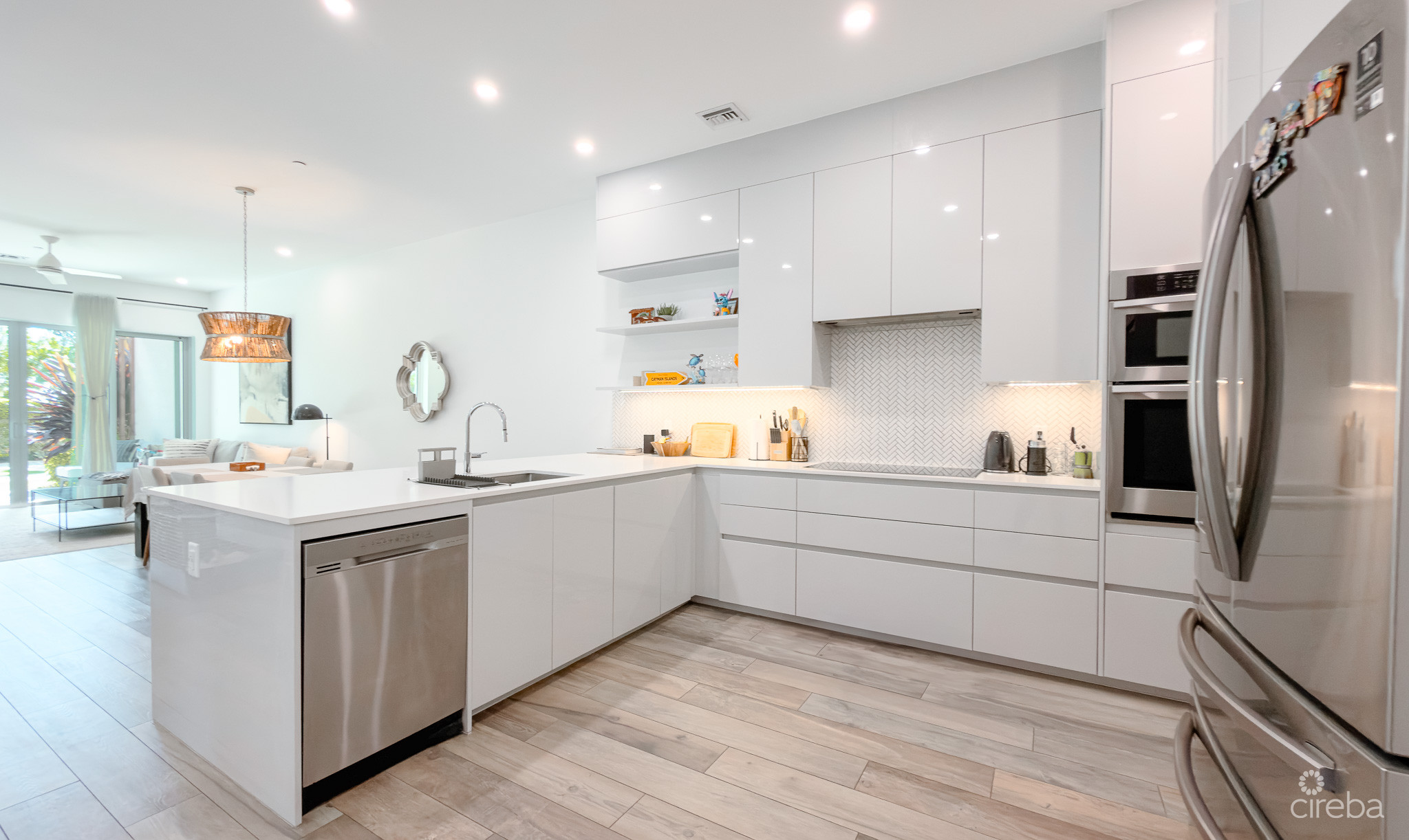 AURA 3 BED CORNER CONDO