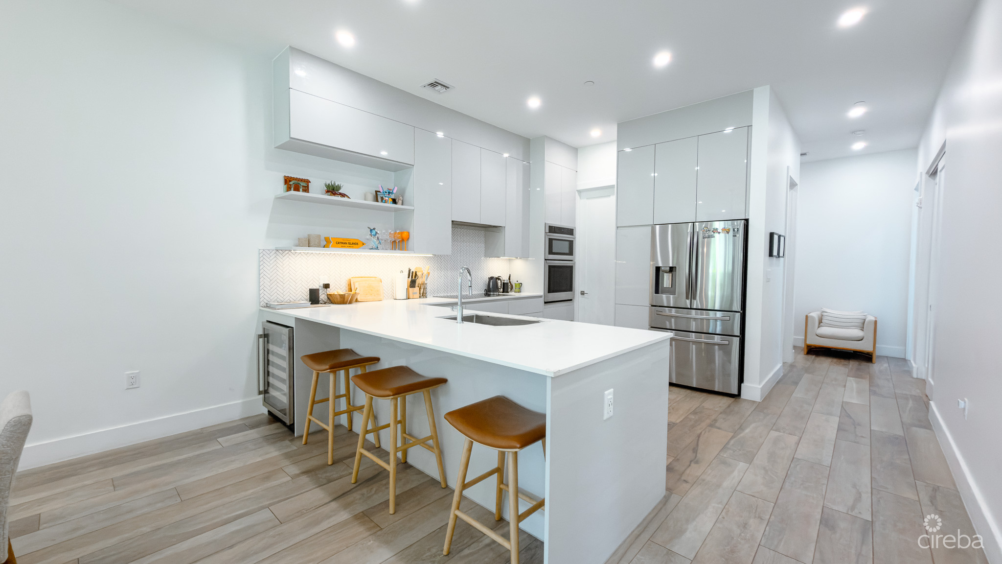 AURA 3 BED CORNER CONDO